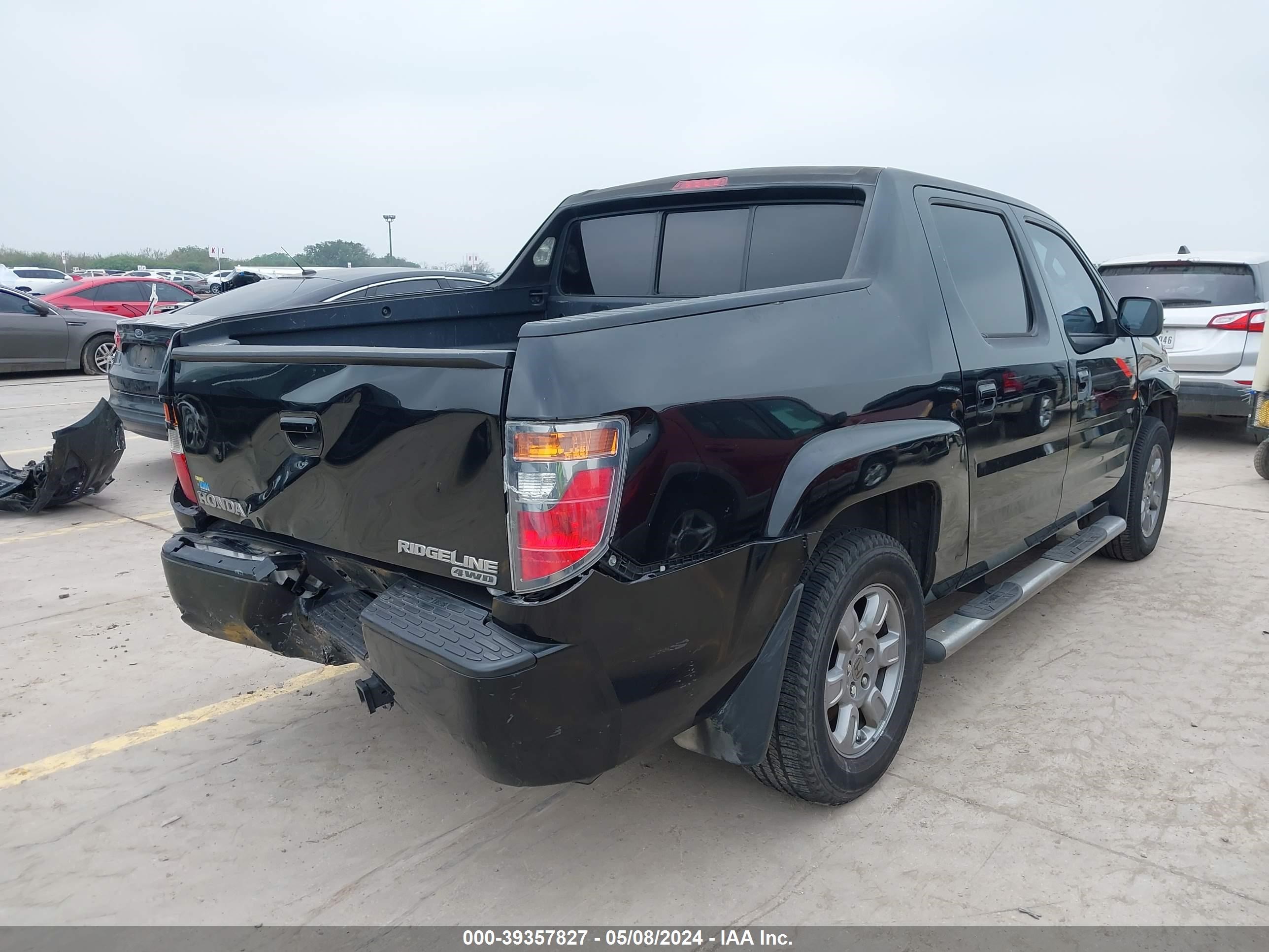 Photo 3 VIN: 2HJYK16328H518909 - HONDA RIDGELINE 