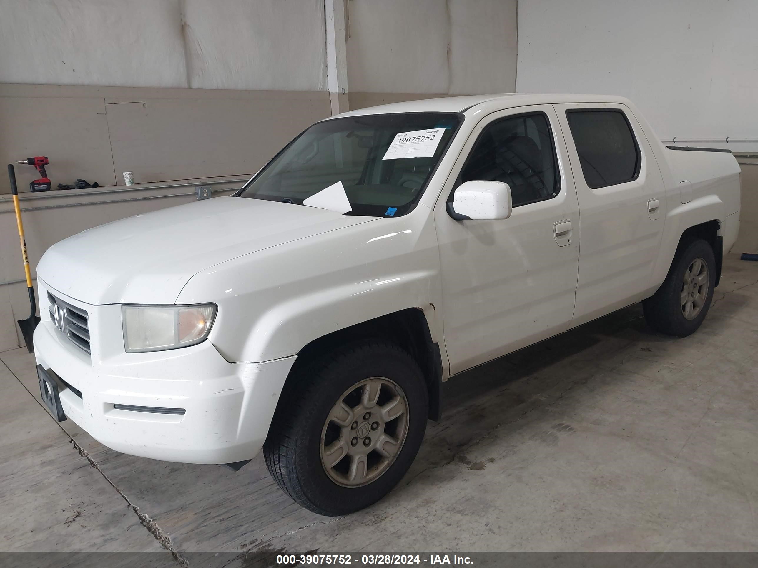 Photo 1 VIN: 2HJYK16406H547816 - HONDA RIDGELINE 