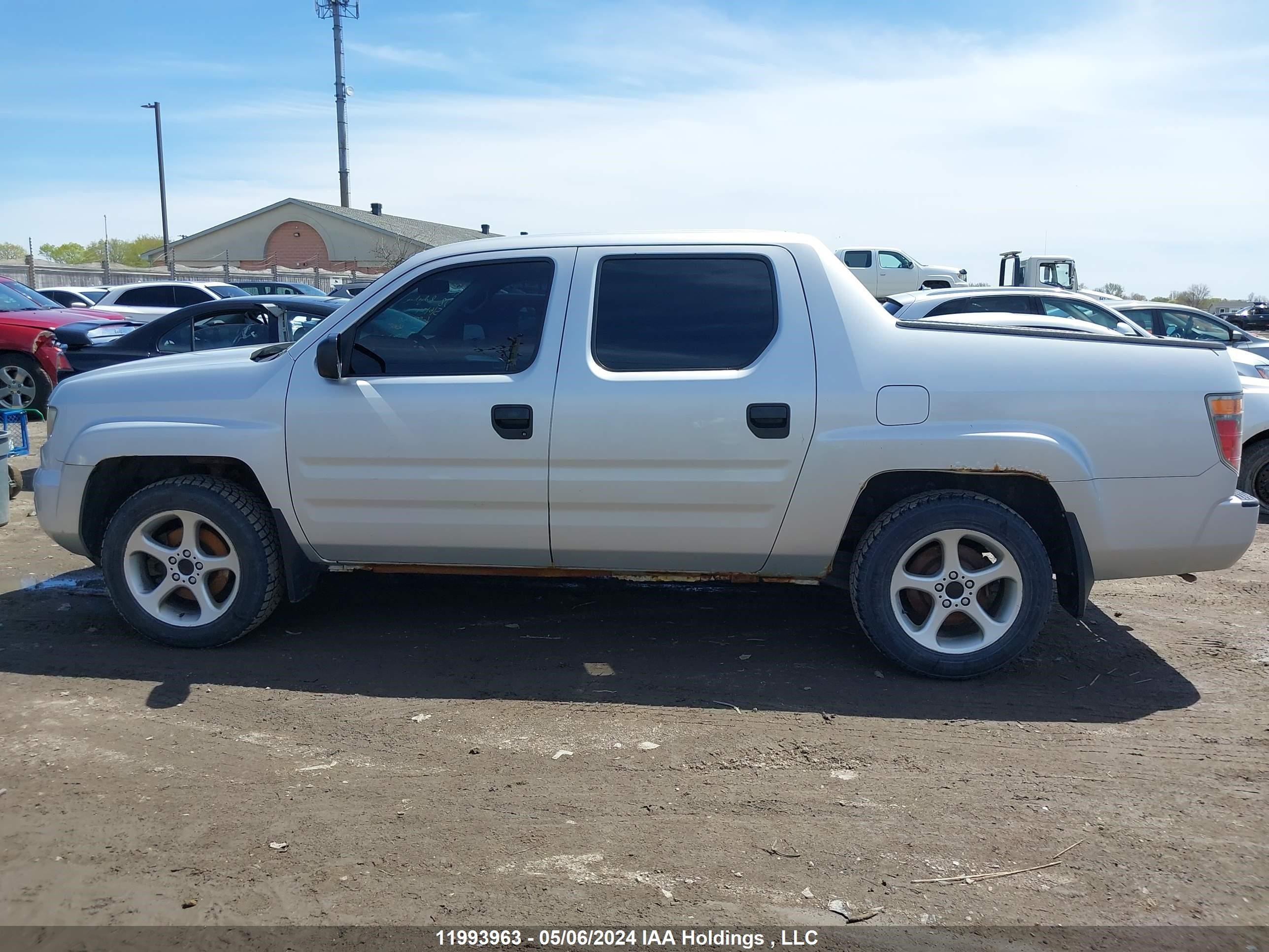 Photo 13 VIN: 2HJYK16448H002060 - HONDA RIDGELINE 