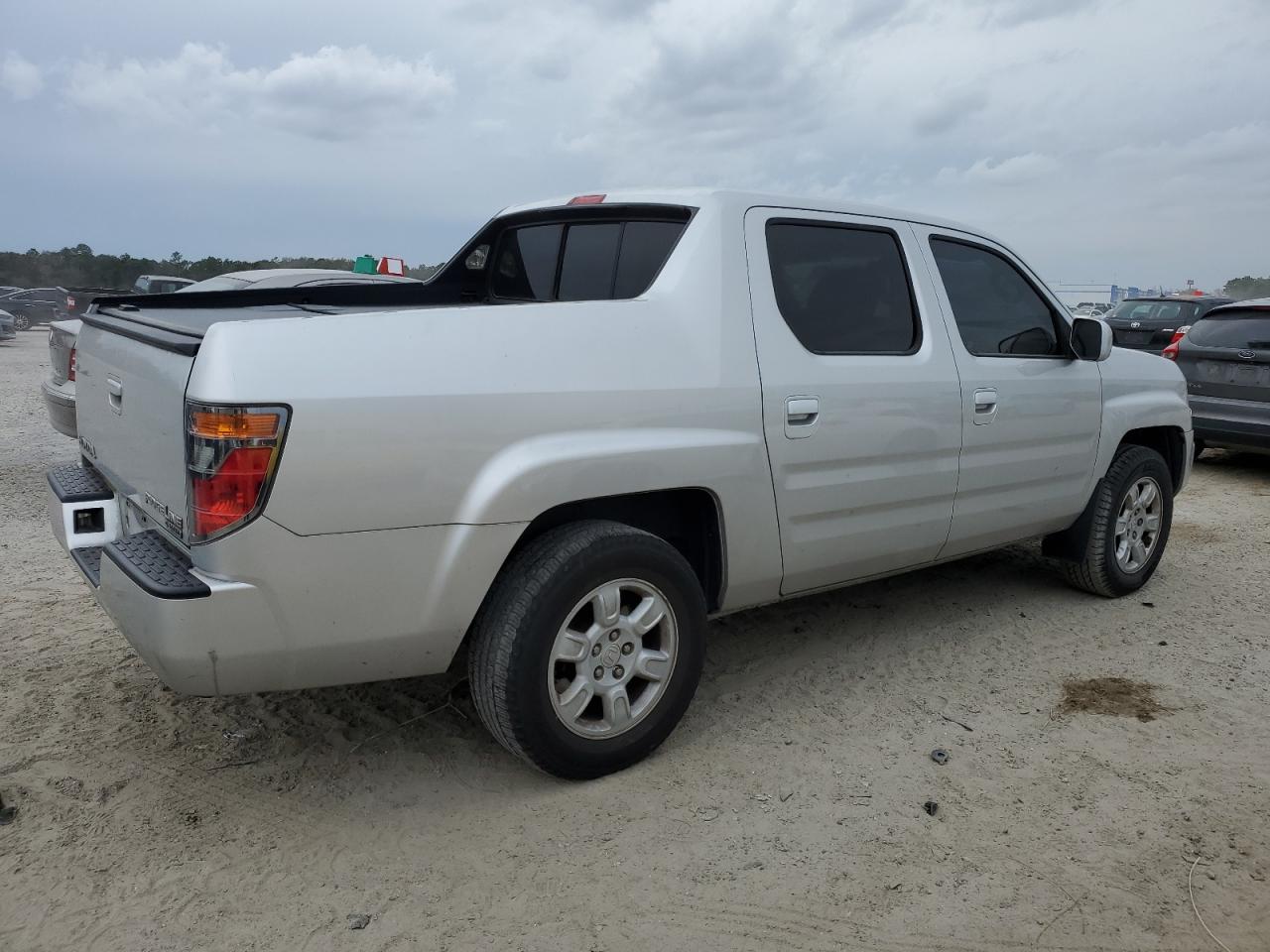 Photo 2 VIN: 2HJYK16506H546240 - HONDA RIDGELINE 