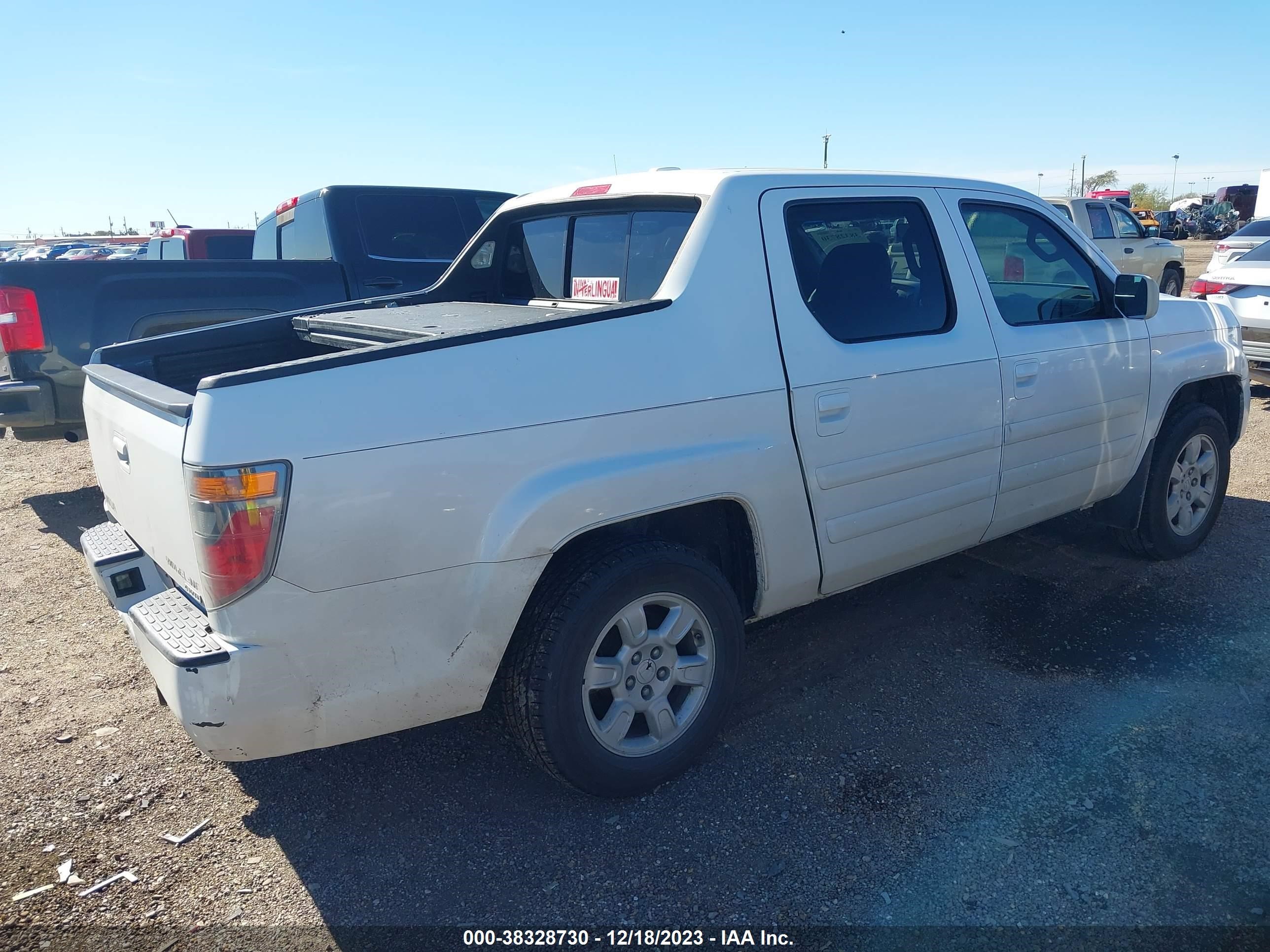 Photo 3 VIN: 2HJYK16516H527034 - HONDA RIDGELINE 