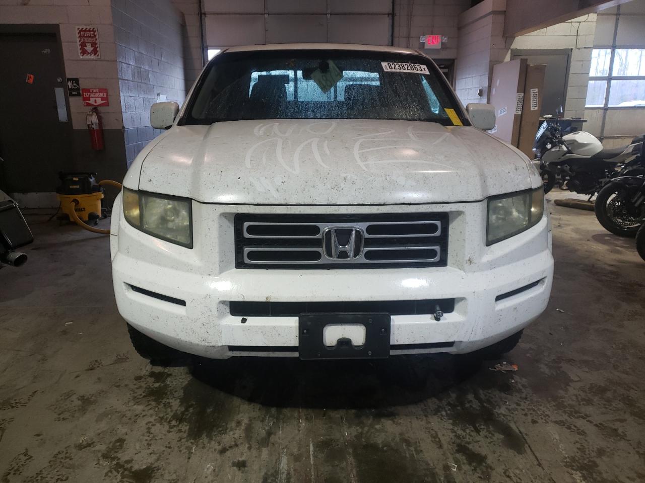 Photo 4 VIN: 2HJYK16517H505388 - HONDA RIDGELINE 