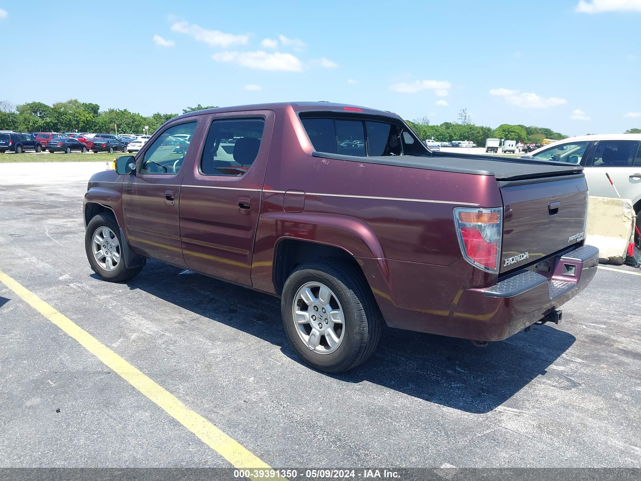 Photo 2 VIN: 2HJYK16517H511353 - HONDA RIDGELINE 