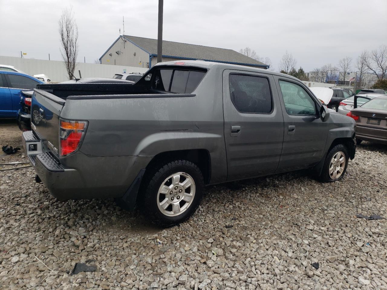 Photo 2 VIN: 2HJYK16538H517611 - HONDA RIDGELINE 