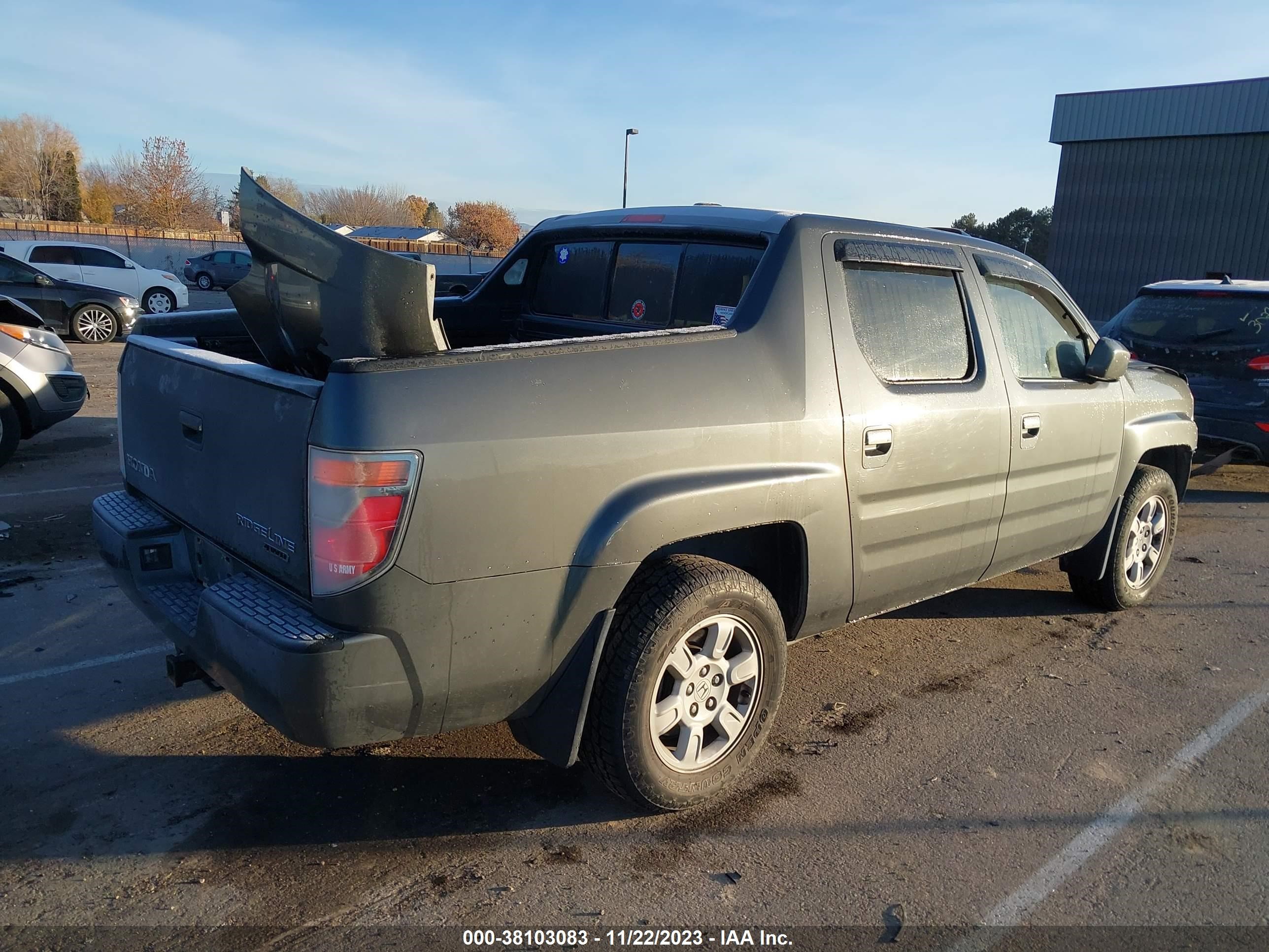 Photo 3 VIN: 2HJYK16577H519781 - HONDA RIDGELINE 