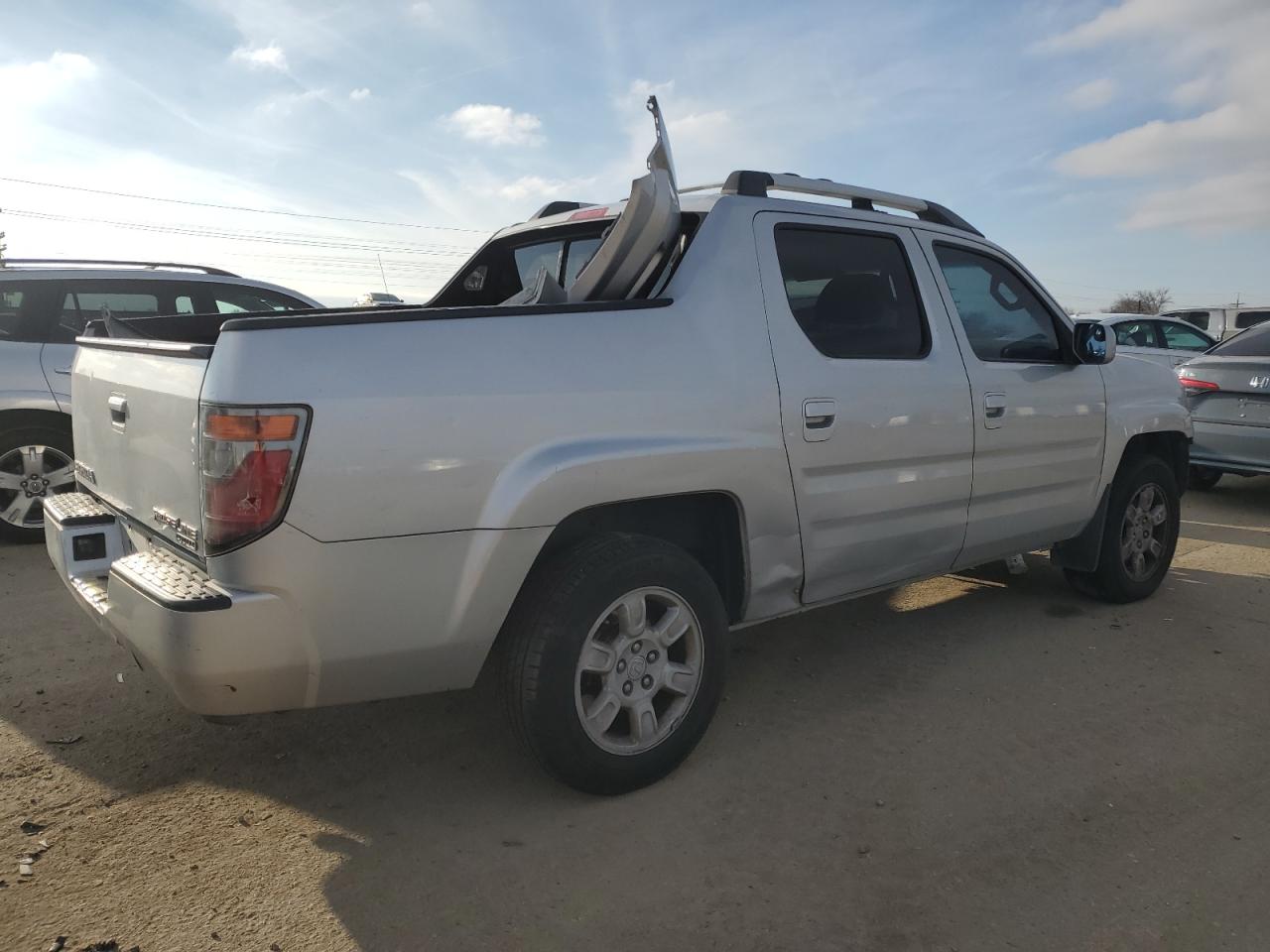 Photo 2 VIN: 2HJYK165X6H546634 - HONDA RIDGELINE 