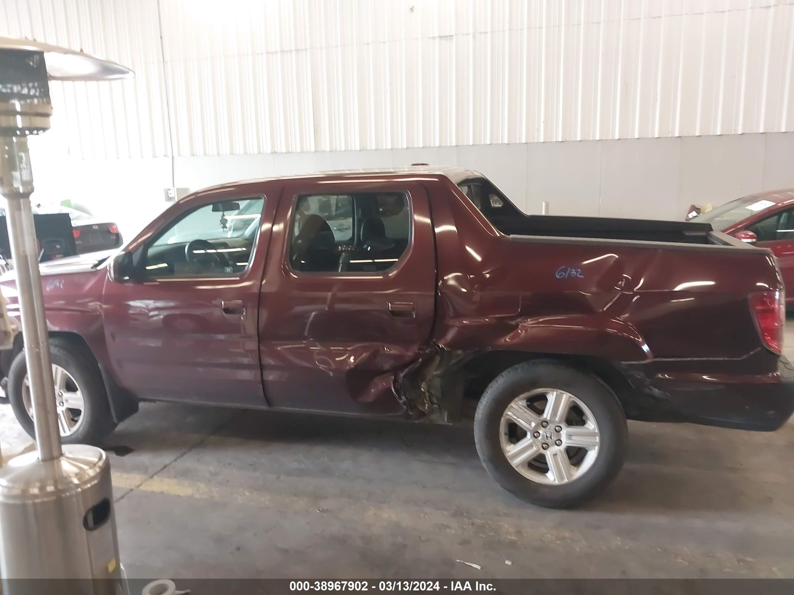 Photo 13 VIN: 2HJYK165X9H500645 - HONDA RIDGELINE 