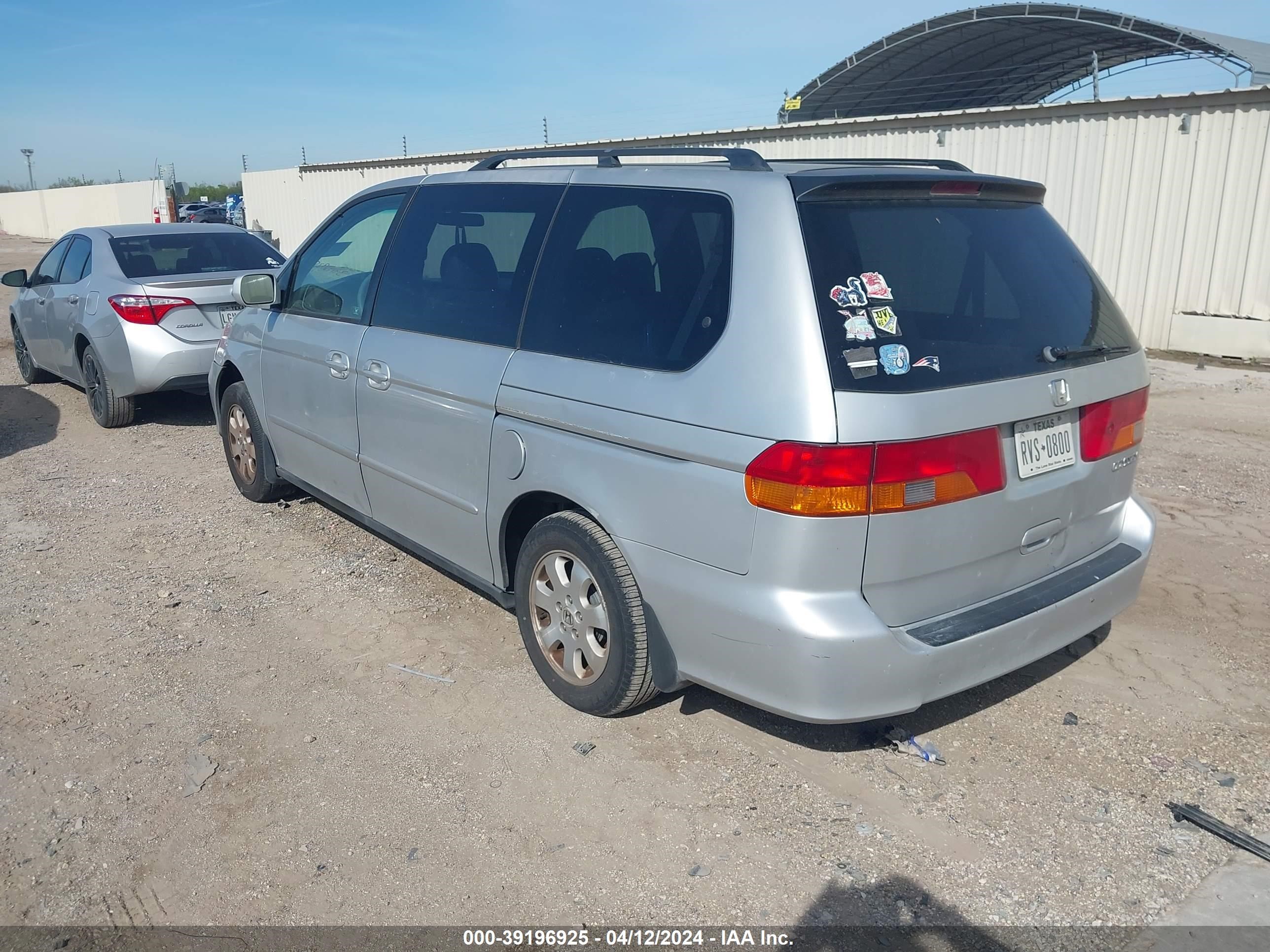 Photo 2 VIN: 2HKRL18002H524716 - HONDA ODYSSEY 