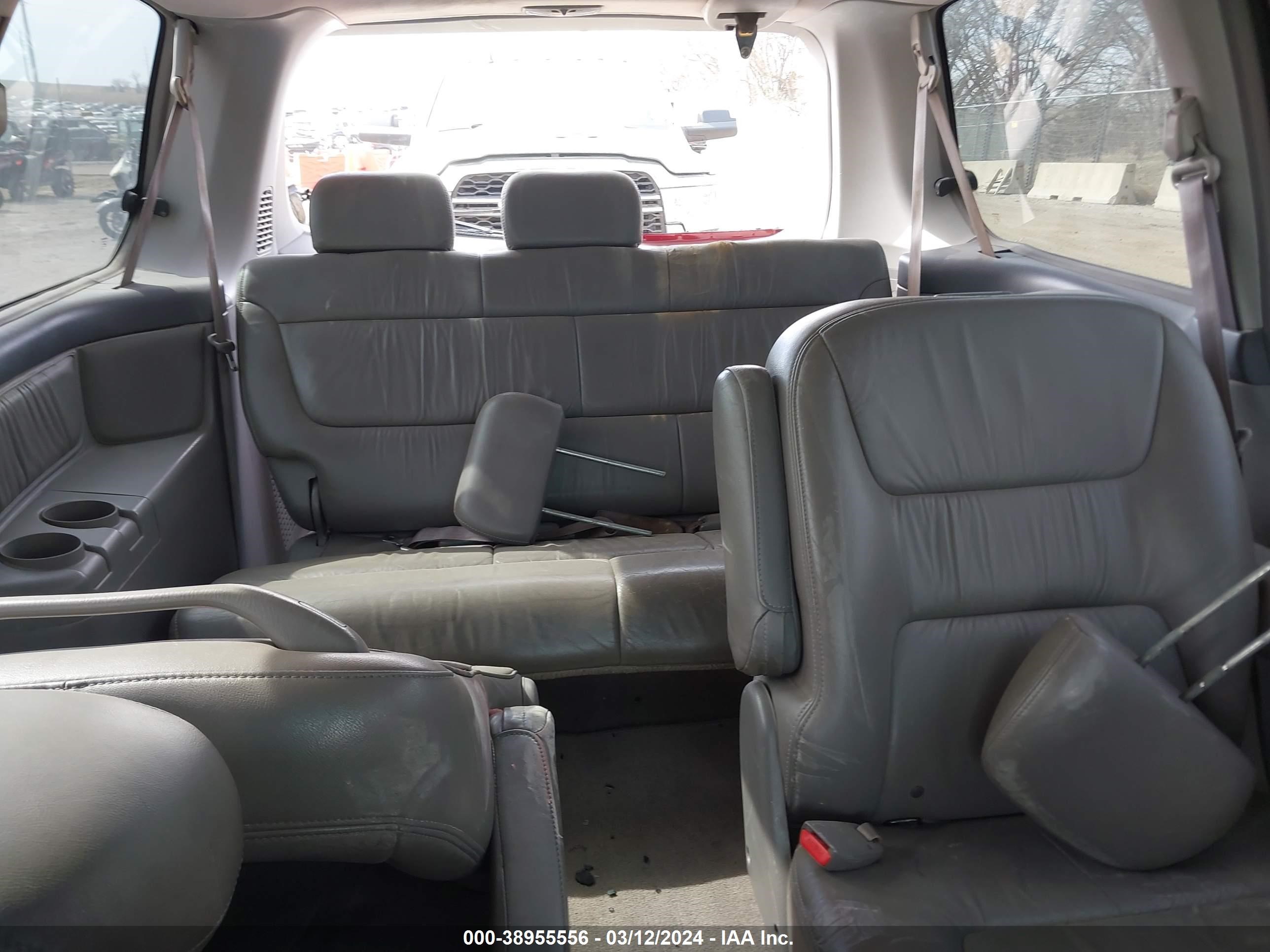 Photo 7 VIN: 2HKRL18042H551188 - HONDA ODYSSEY 