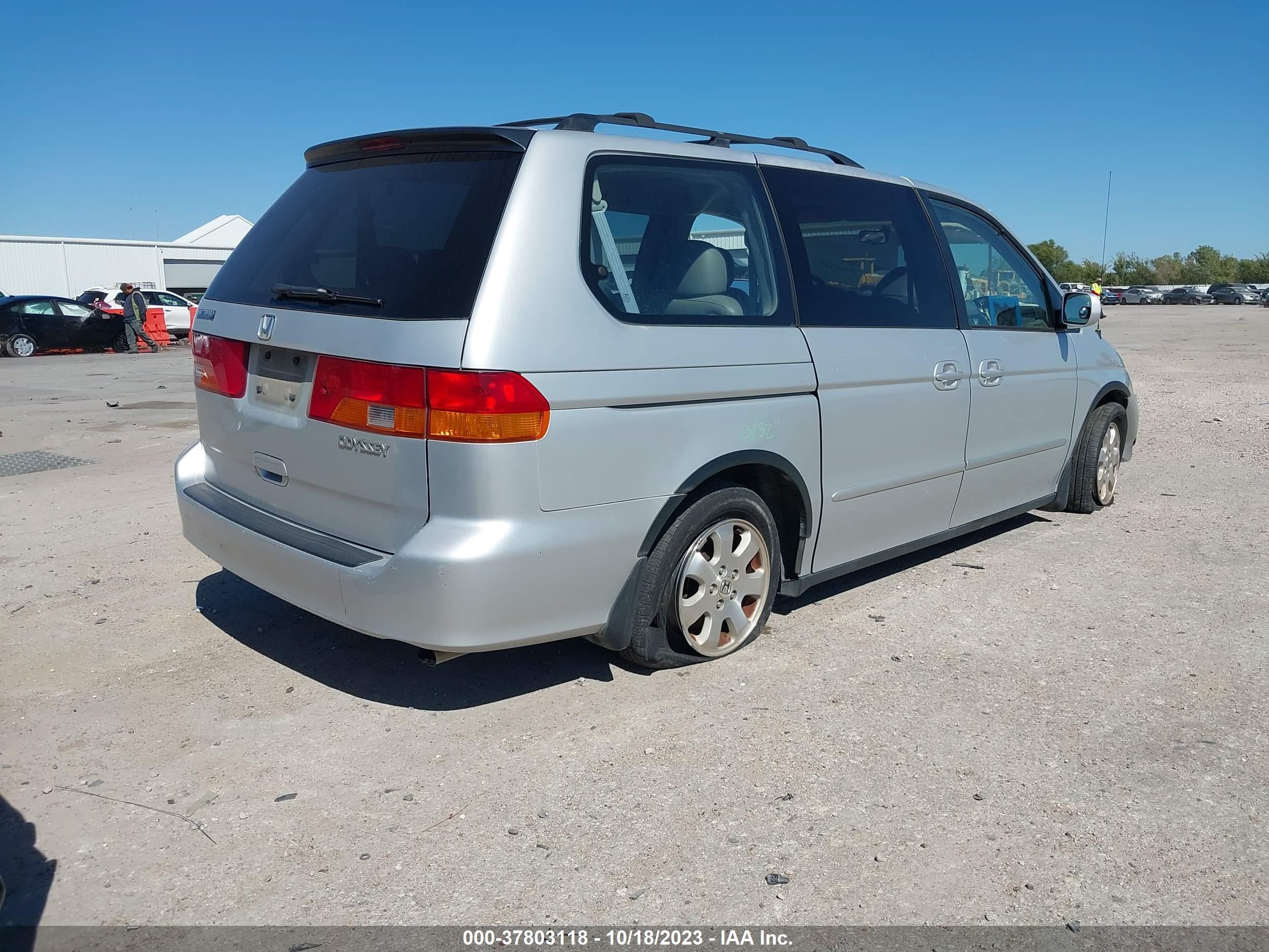 Photo 3 VIN: 2HKRL18062H518192 - HONDA ODYSSEY 