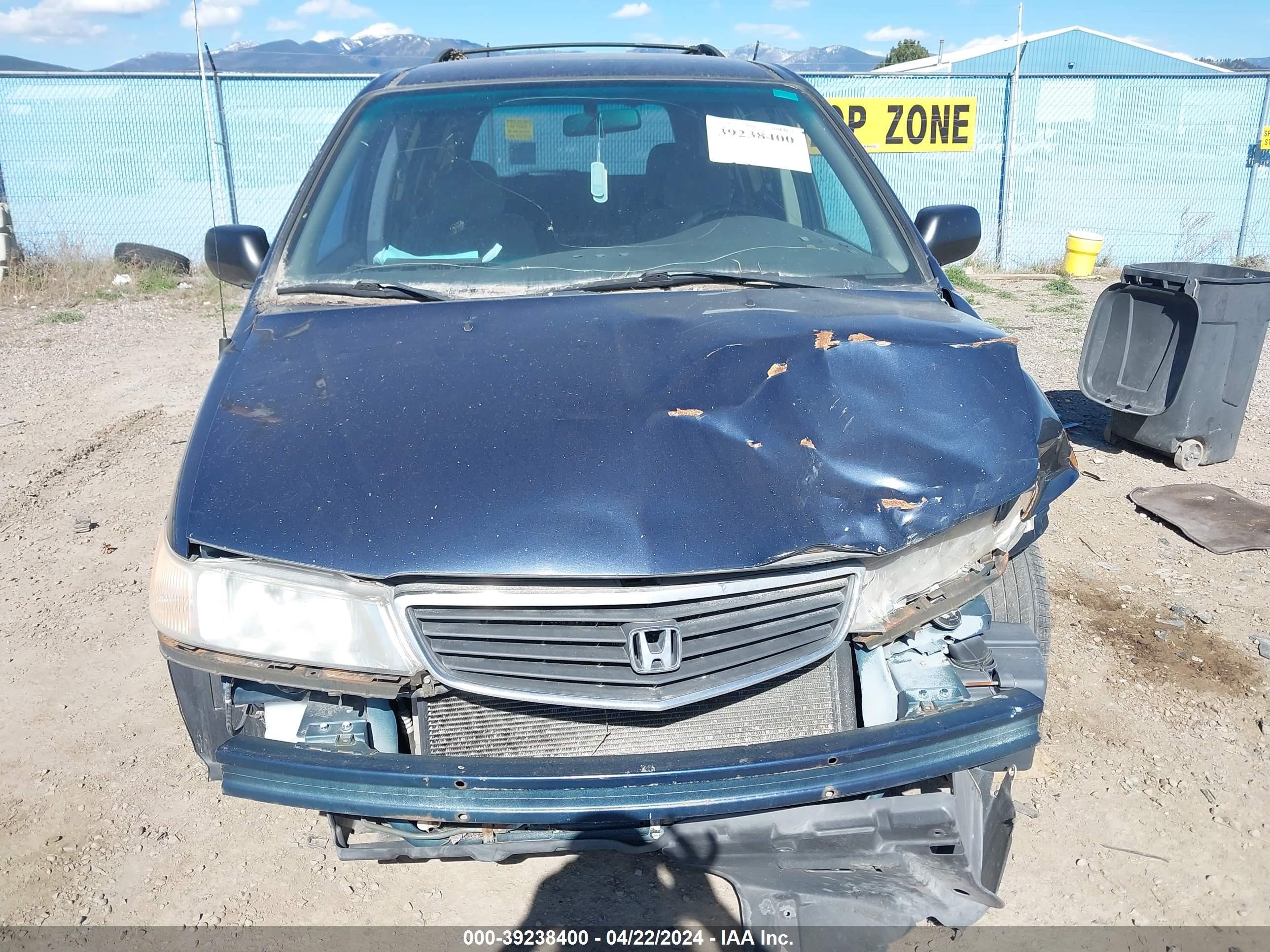 Photo 12 VIN: 2HKRL1853YH521068 - HONDA ODYSSEY 