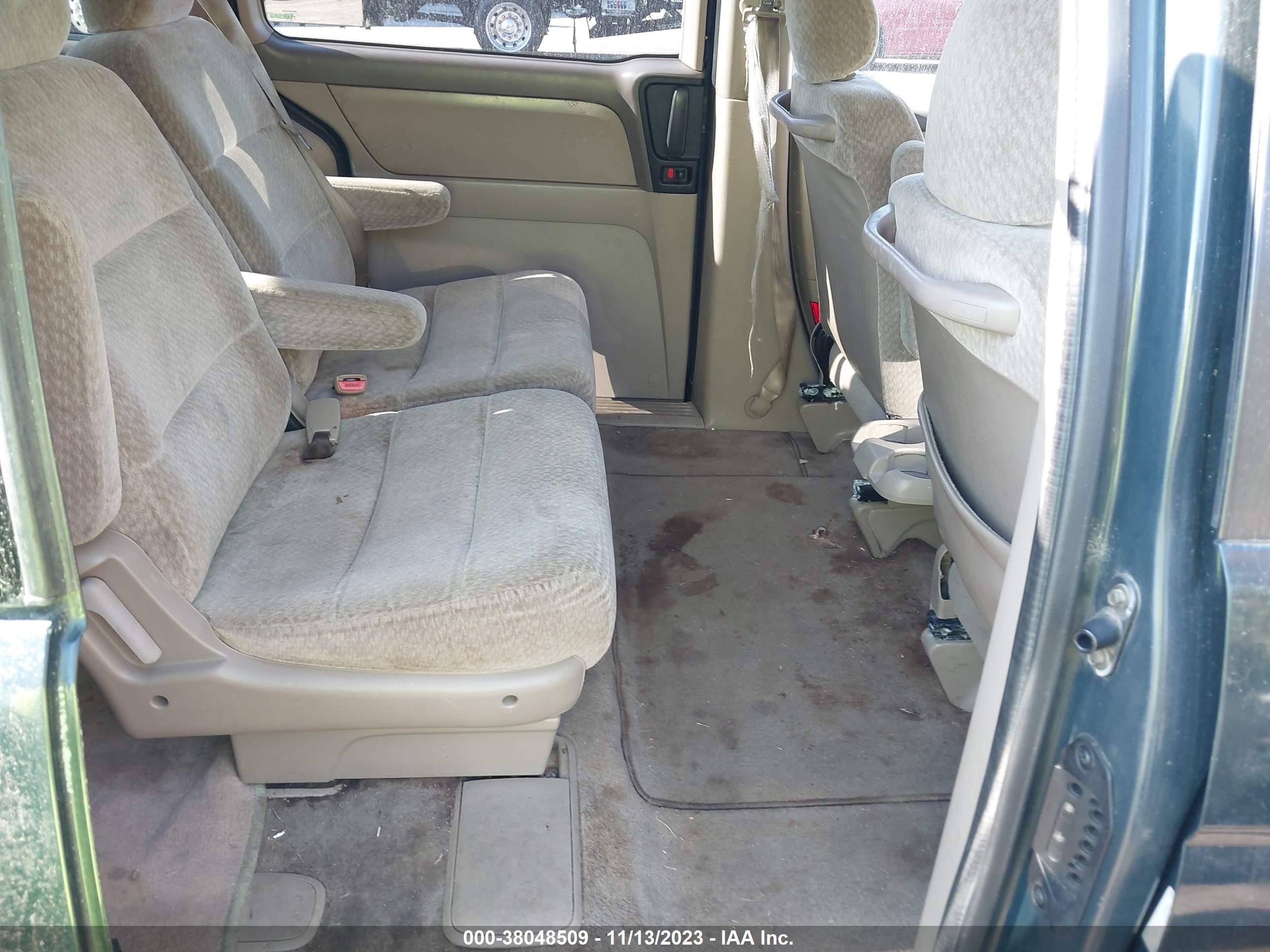 Photo 7 VIN: 2HKRL1853YH607920 - HONDA ODYSSEY 