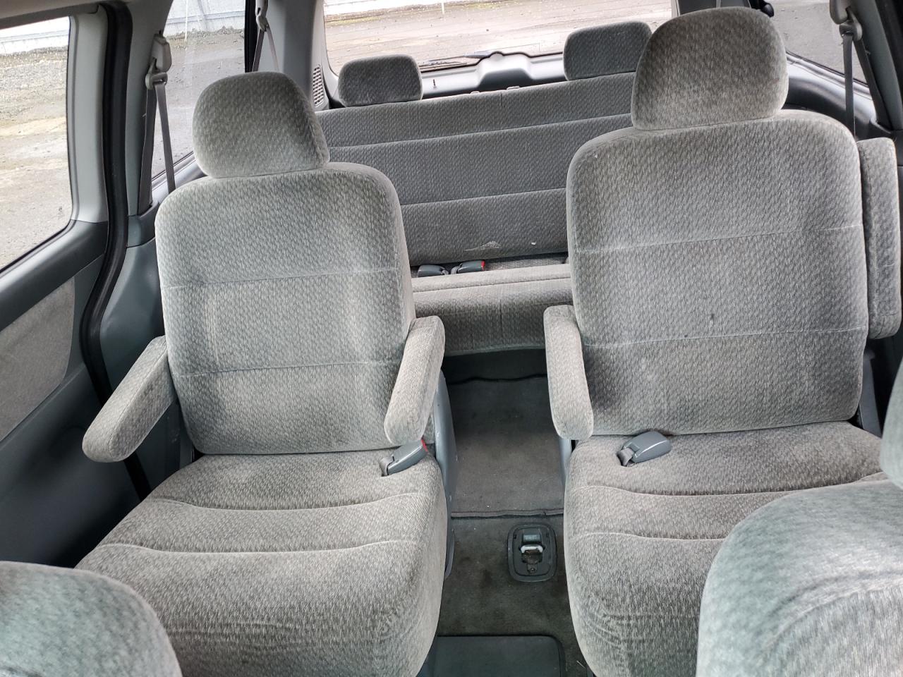 Photo 9 VIN: 2HKRL1859YH516280 - HONDA ODYSSEY 