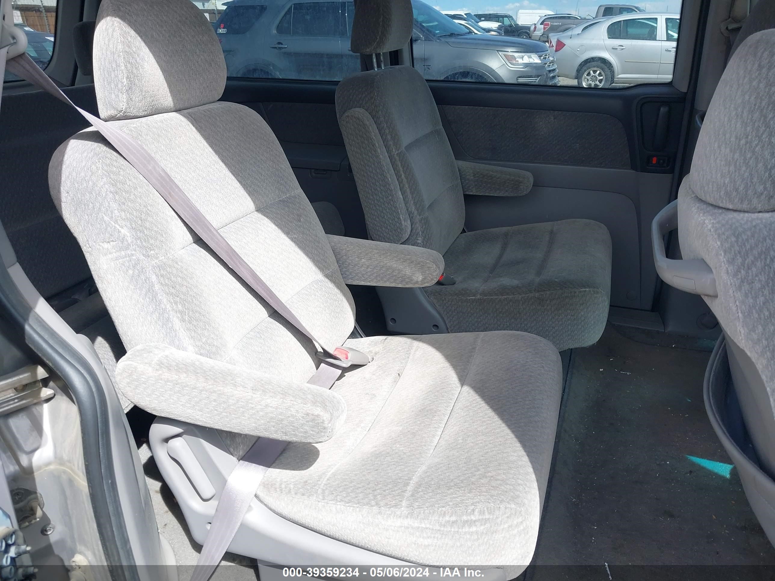 Photo 7 VIN: 2HKRL185XYH506910 - HONDA ODYSSEY 