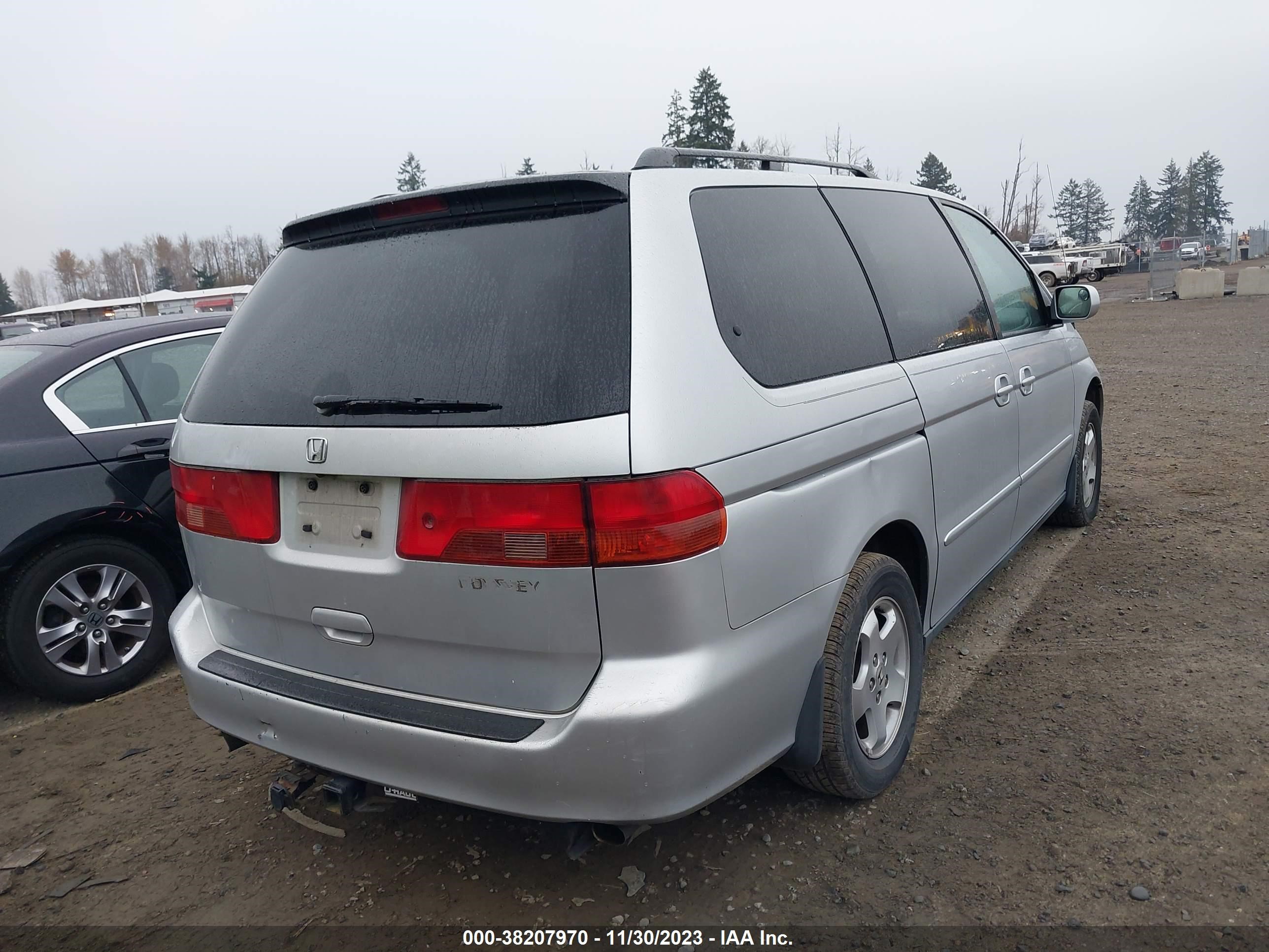 Photo 3 VIN: 2HKRL18601H558142 - HONDA ODYSSEY 