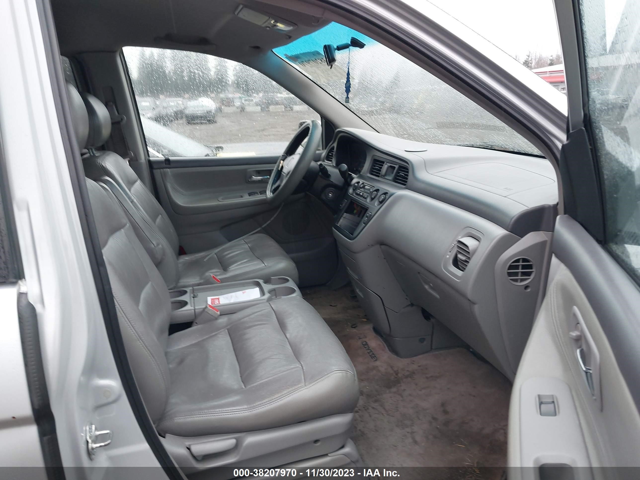 Photo 4 VIN: 2HKRL18601H558142 - HONDA ODYSSEY 