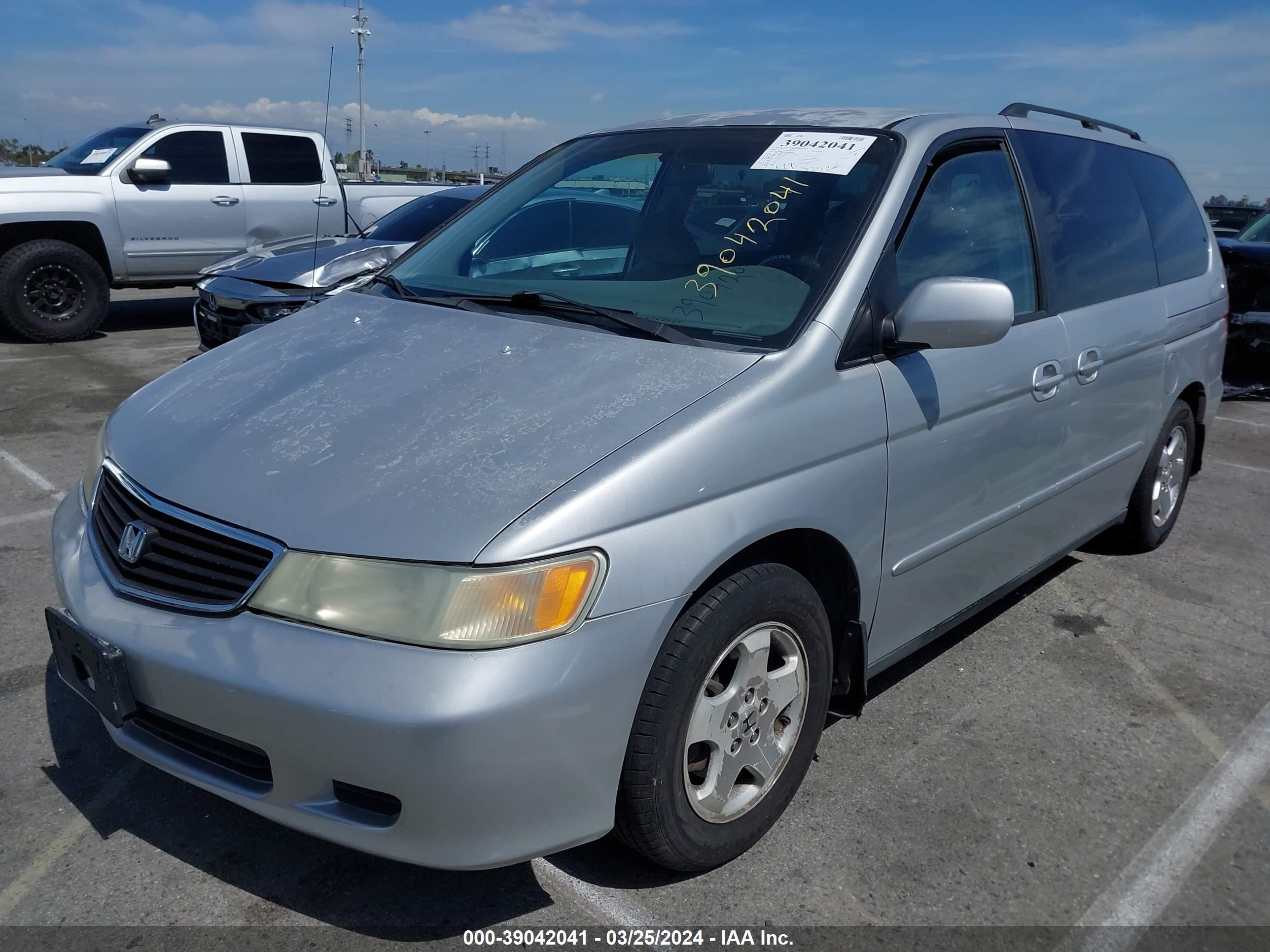 Photo 1 VIN: 2HKRL18601H565690 - HONDA ODYSSEY 