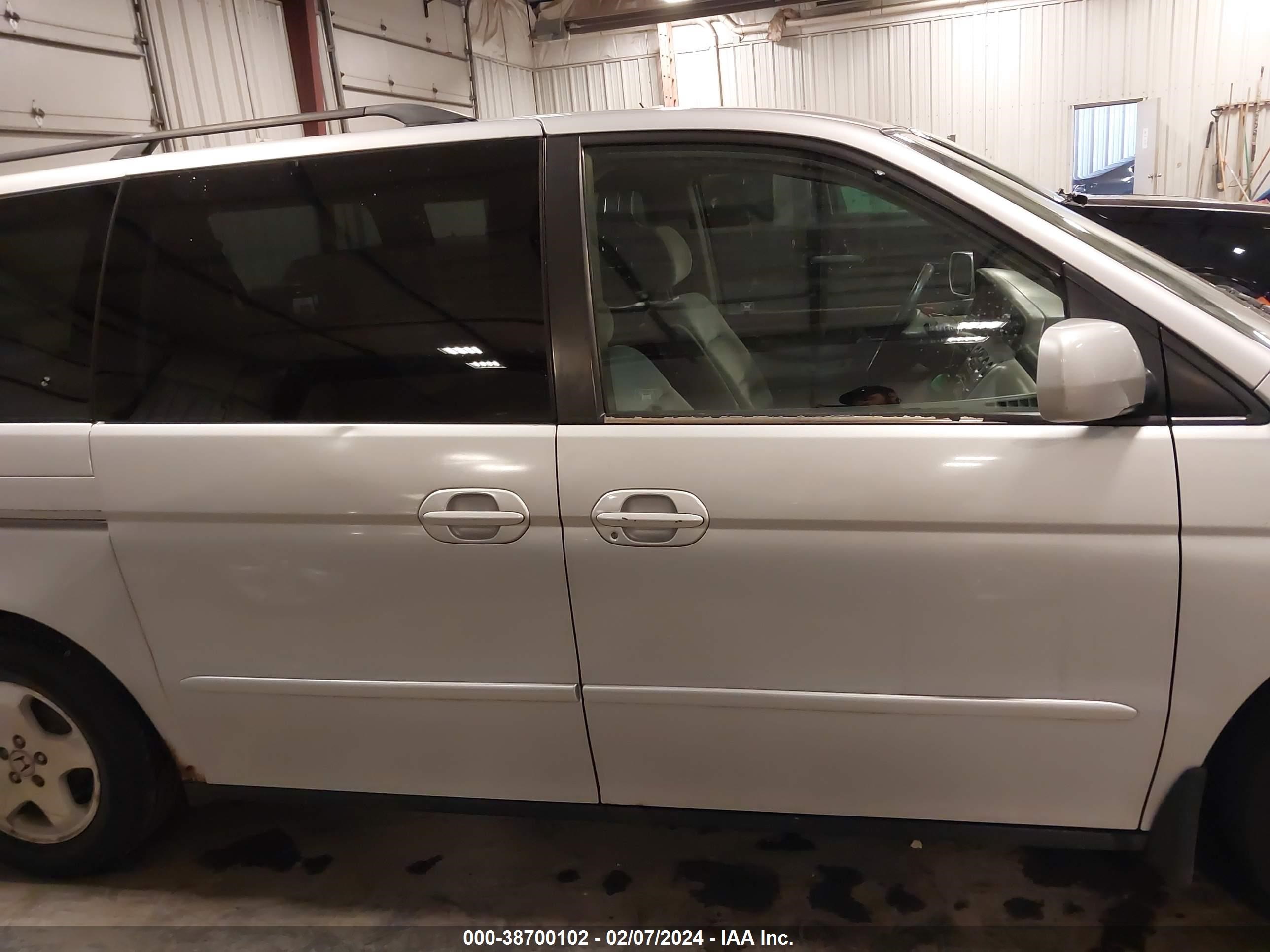 Photo 13 VIN: 2HKRL18601H588337 - HONDA ODYSSEY 