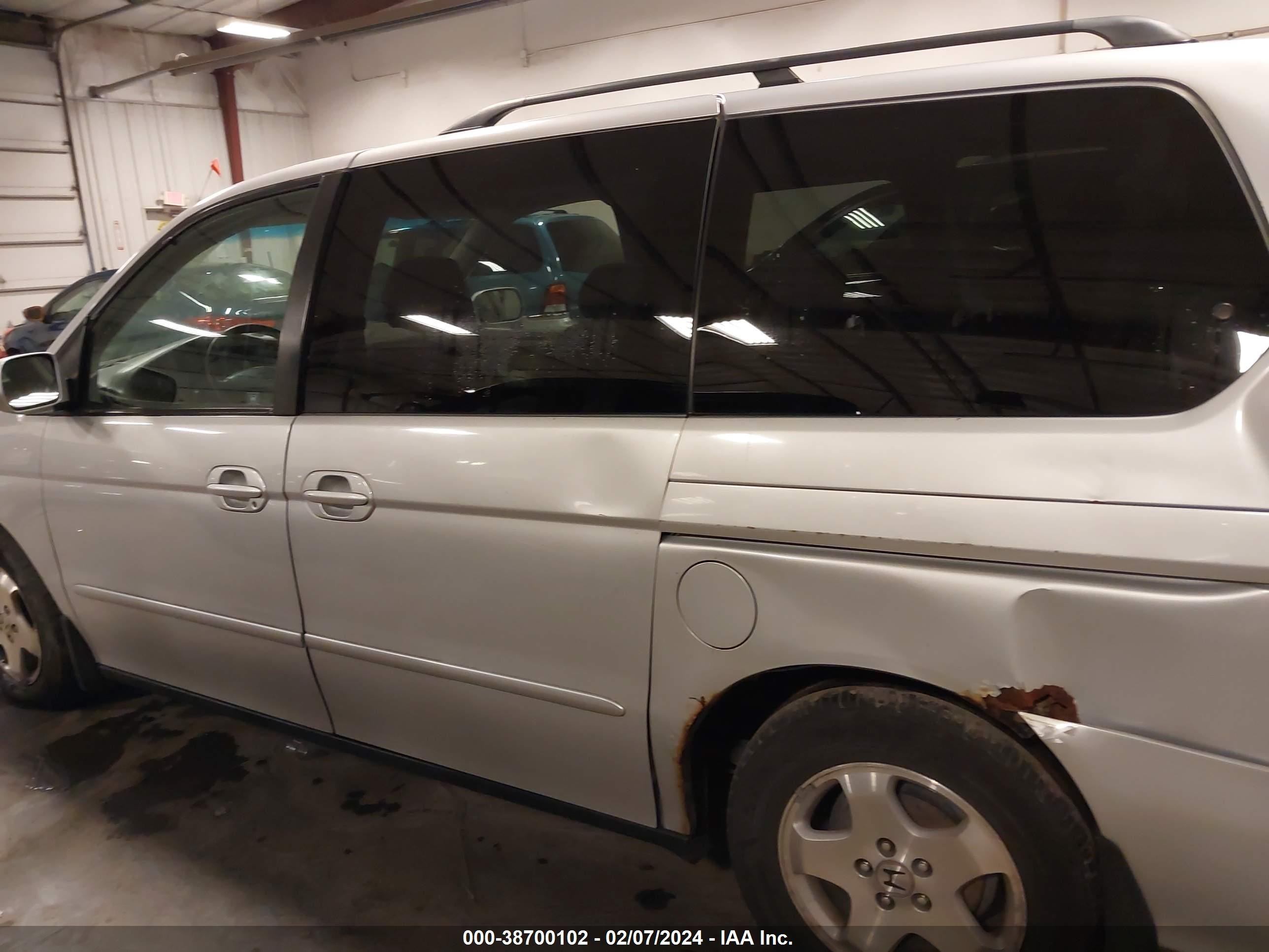 Photo 14 VIN: 2HKRL18601H588337 - HONDA ODYSSEY 