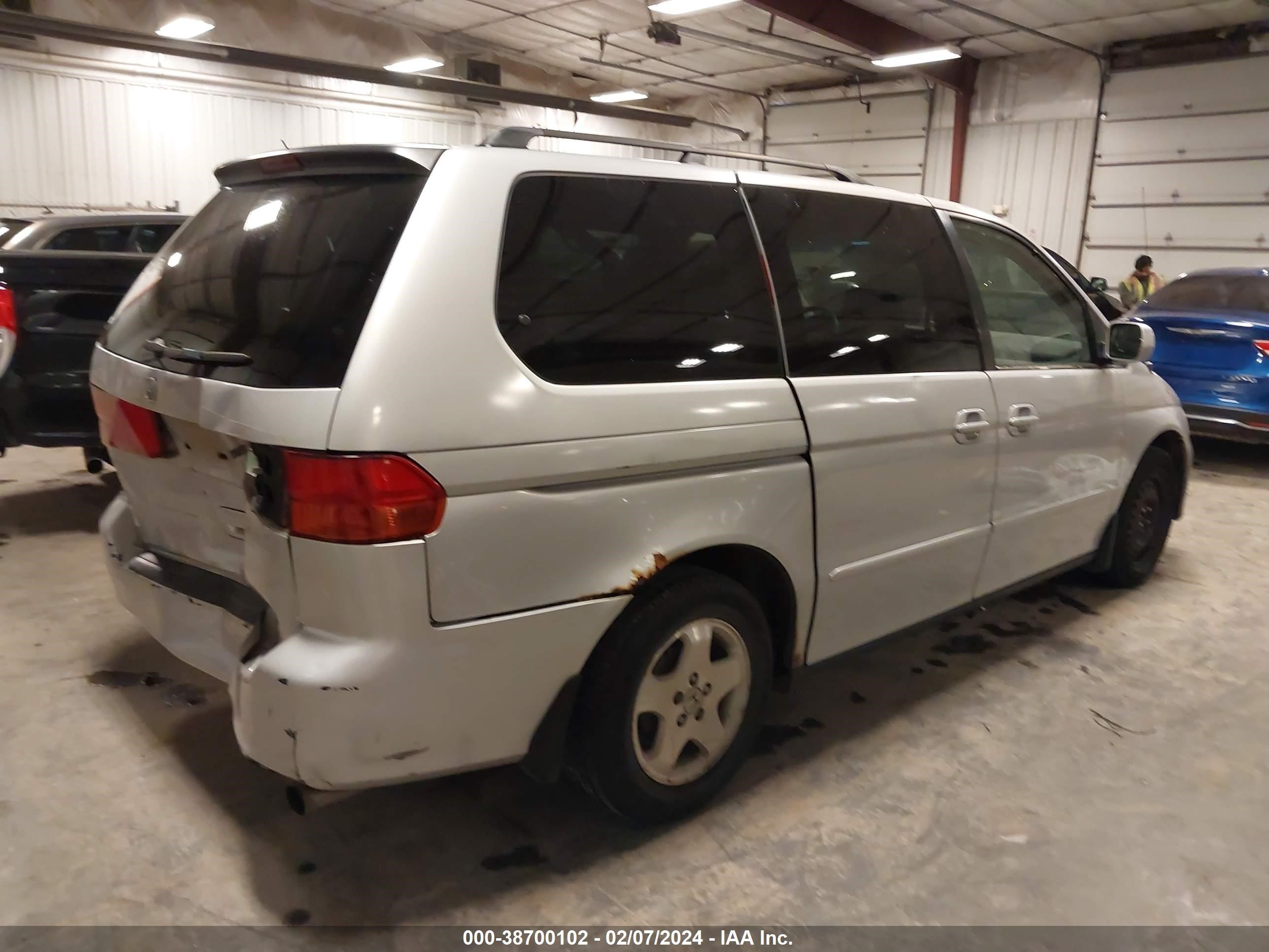 Photo 3 VIN: 2HKRL18601H588337 - HONDA ODYSSEY 