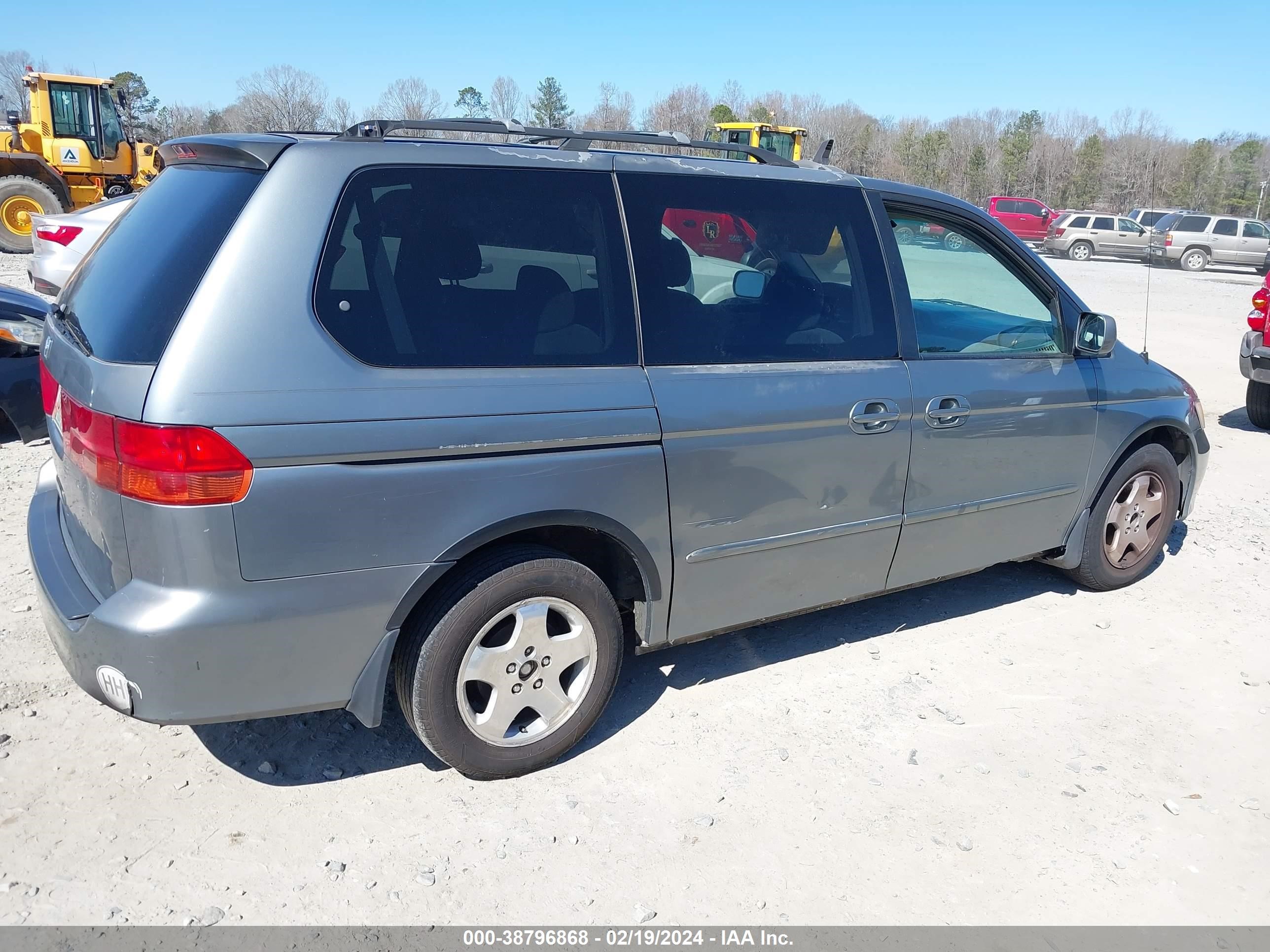 Photo 3 VIN: 2HKRL1861YH539819 - HONDA ODYSSEY 