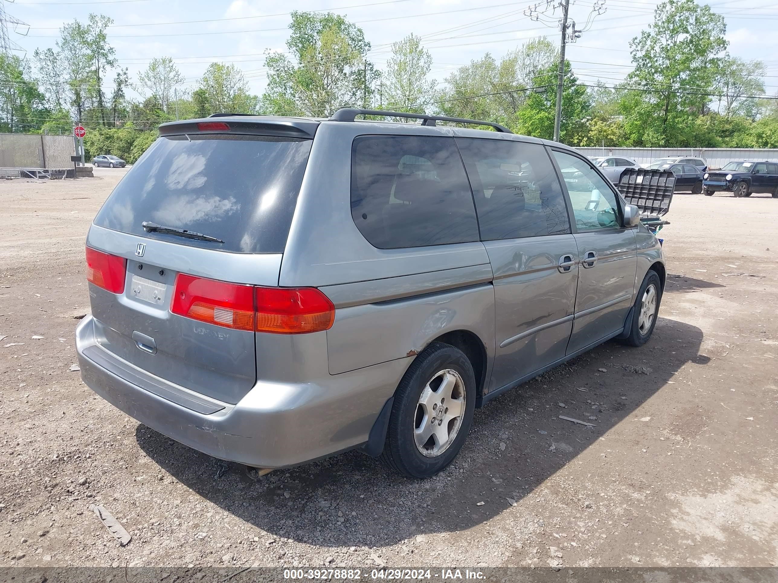 Photo 3 VIN: 2HKRL18621H565593 - HONDA ODYSSEY 