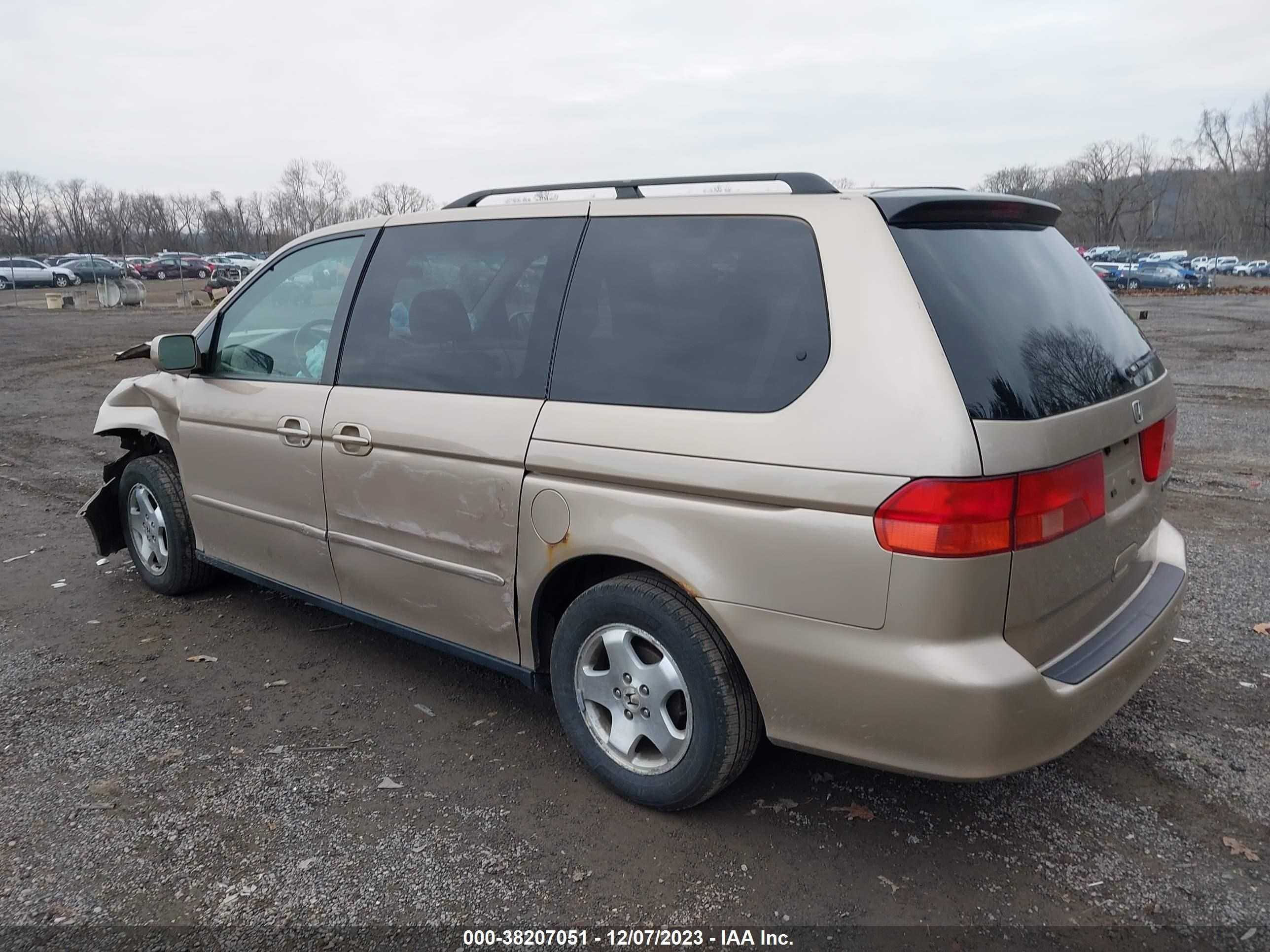 Photo 2 VIN: 2HKRL1862XH547863 - HONDA ODYSSEY 