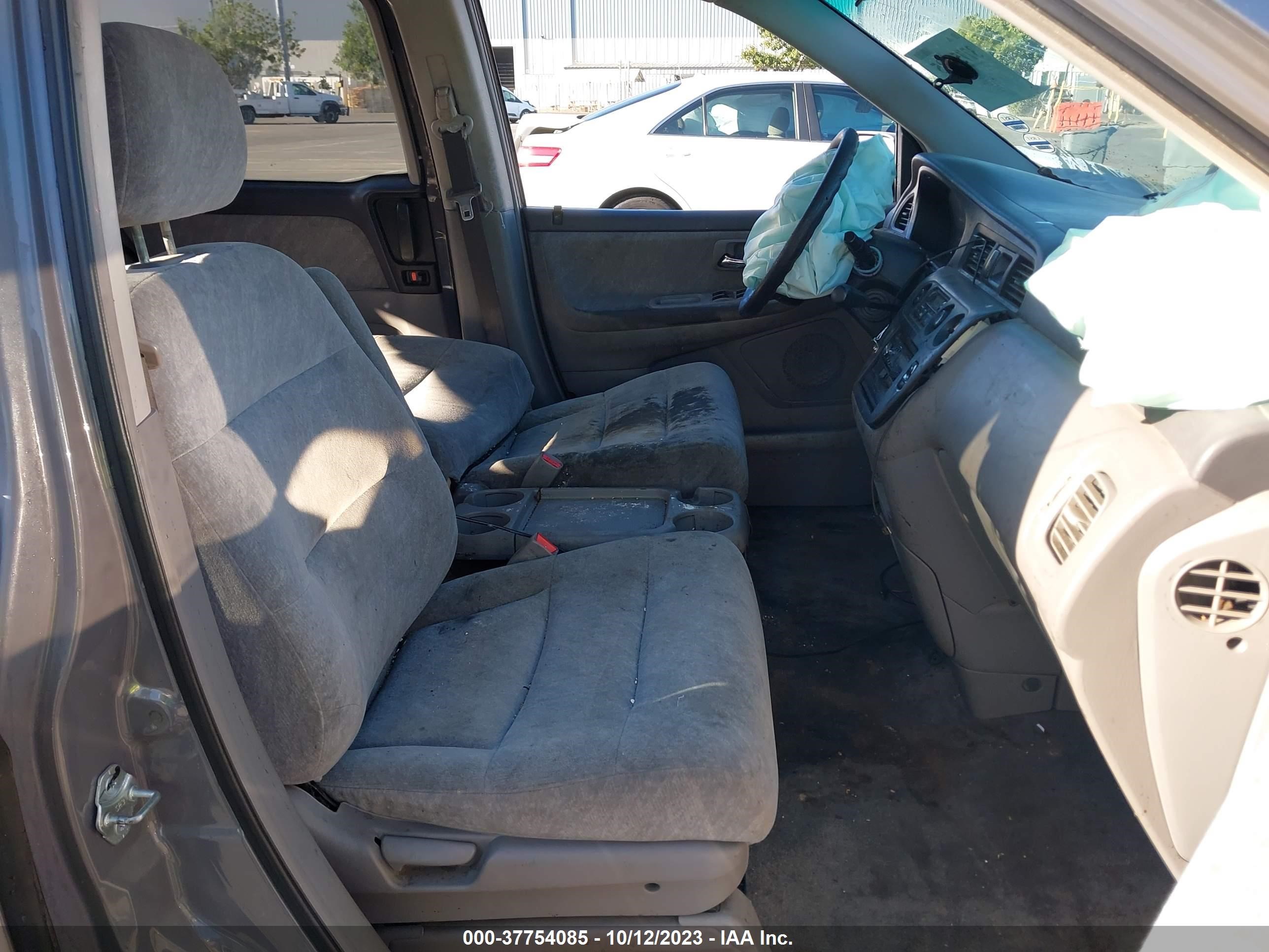 Photo 4 VIN: 2HKRL1862YH614902 - HONDA ODYSSEY 