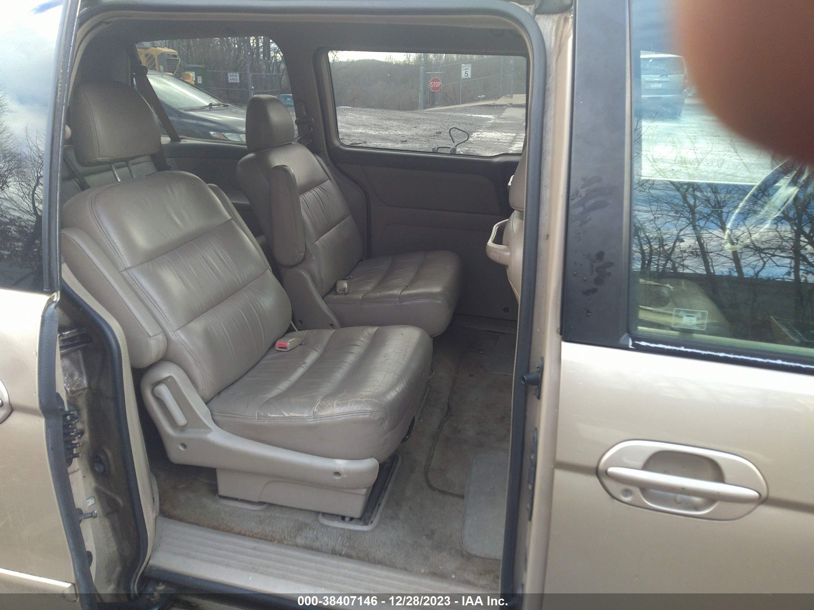 Photo 7 VIN: 2HKRL18641H610727 - HONDA ODYSSEY 