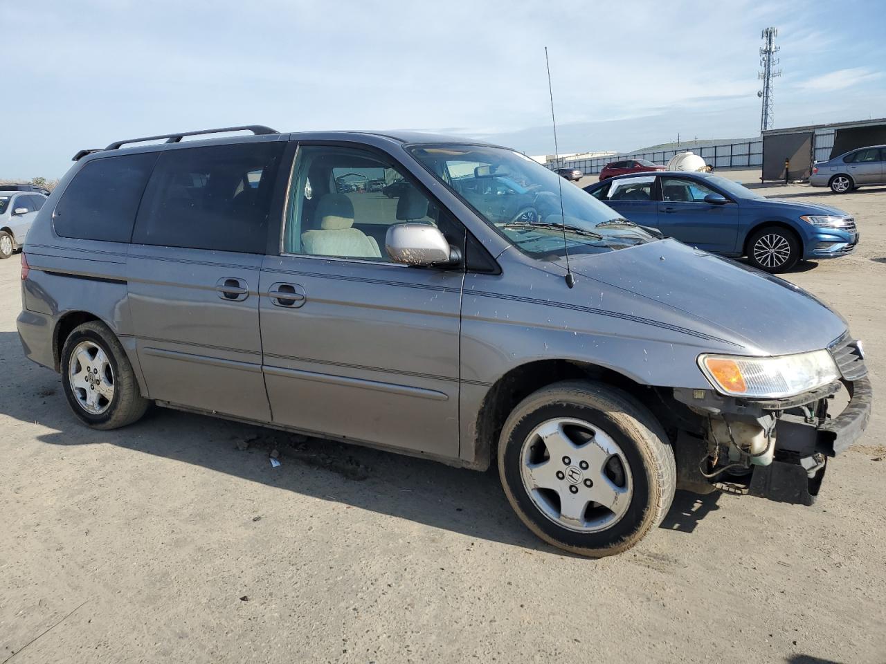 Photo 3 VIN: 2HKRL1864YH562527 - HONDA ODYSSEY 