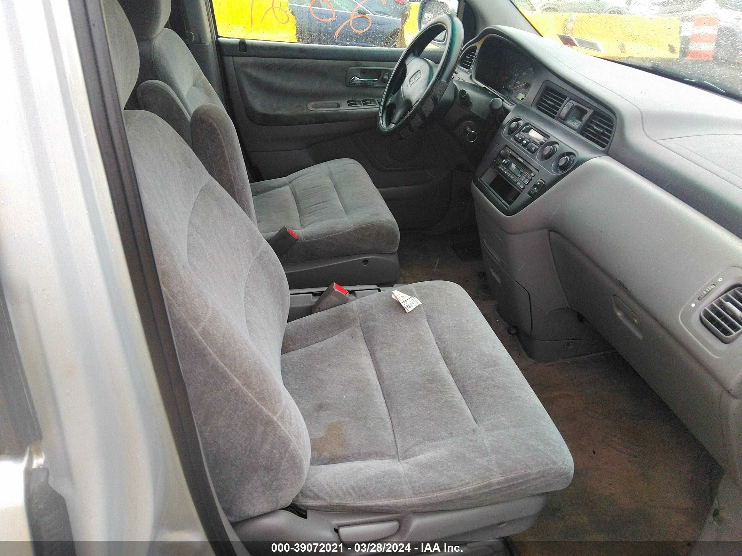 Photo 4 VIN: 2HKRL18651H507381 - HONDA ODYSSEY 