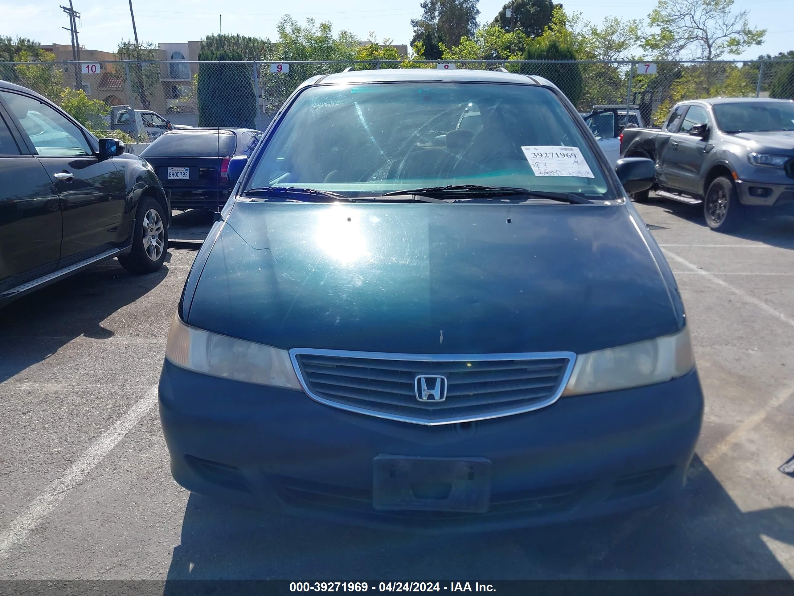 Photo 11 VIN: 2HKRL1865XH541359 - HONDA ODYSSEY 