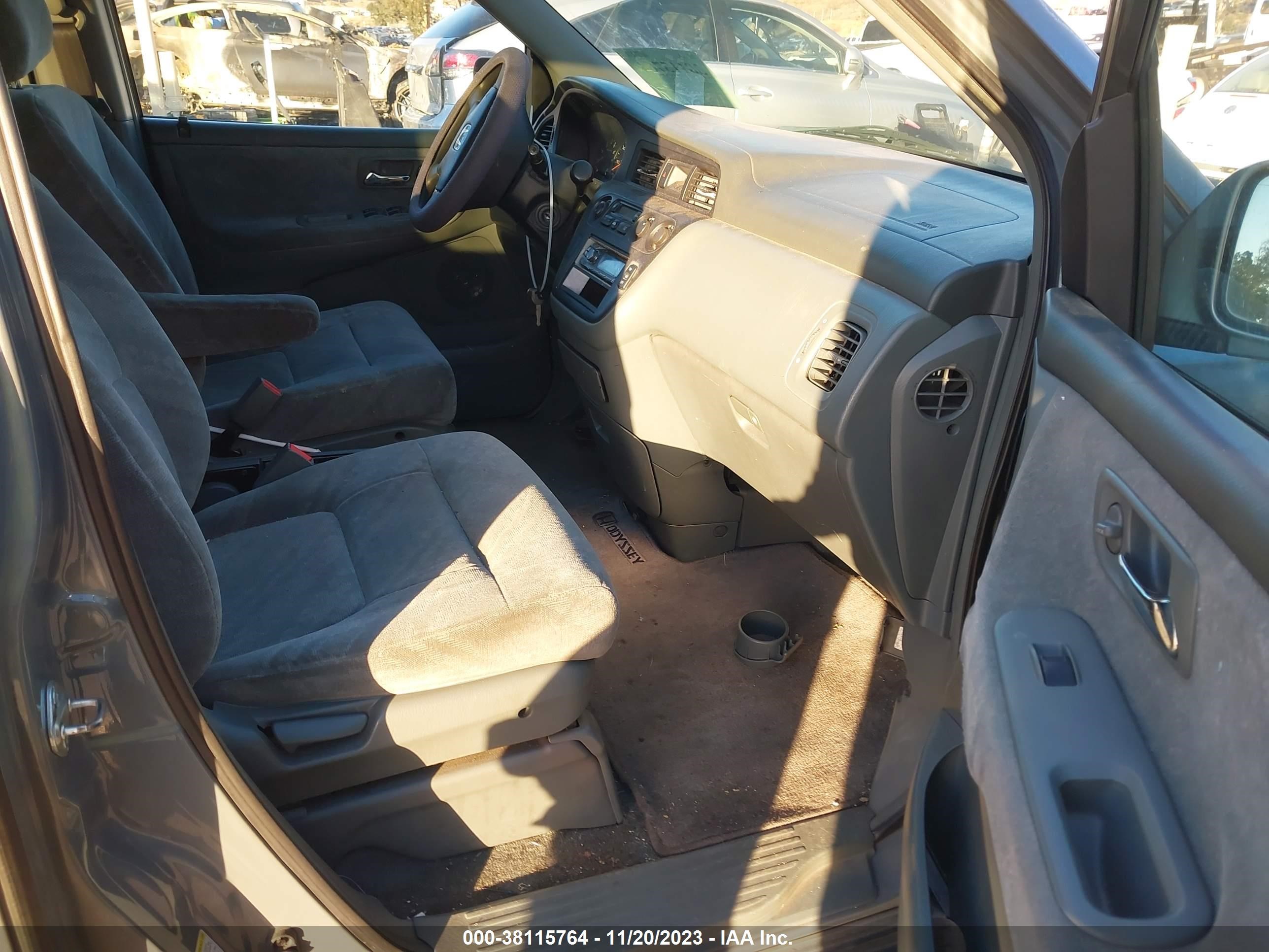 Photo 4 VIN: 2HKRL18692H541678 - HONDA ODYSSEY 