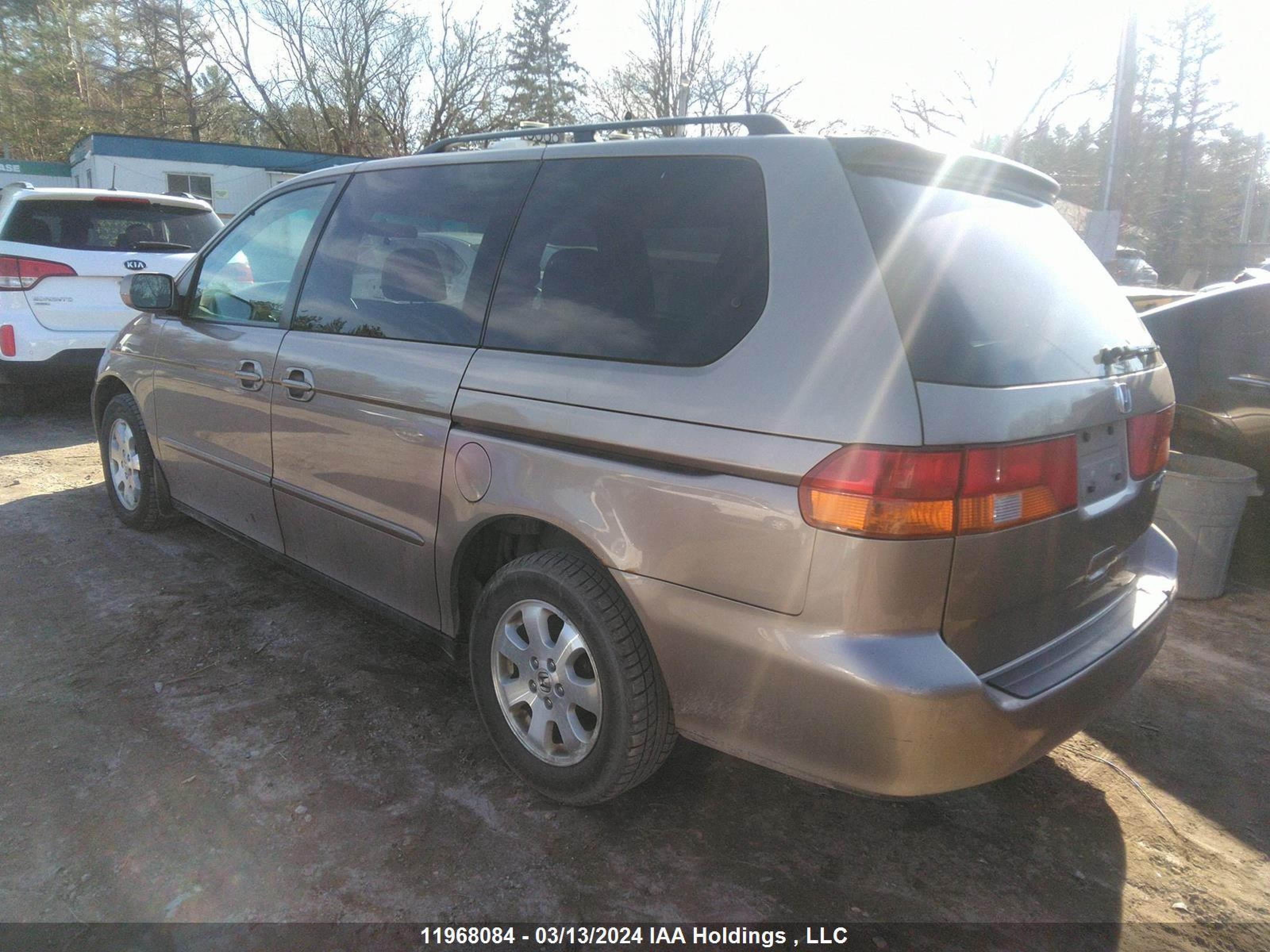 Photo 2 VIN: 2HKRL18694H000732 - HONDA ODYSSEY 