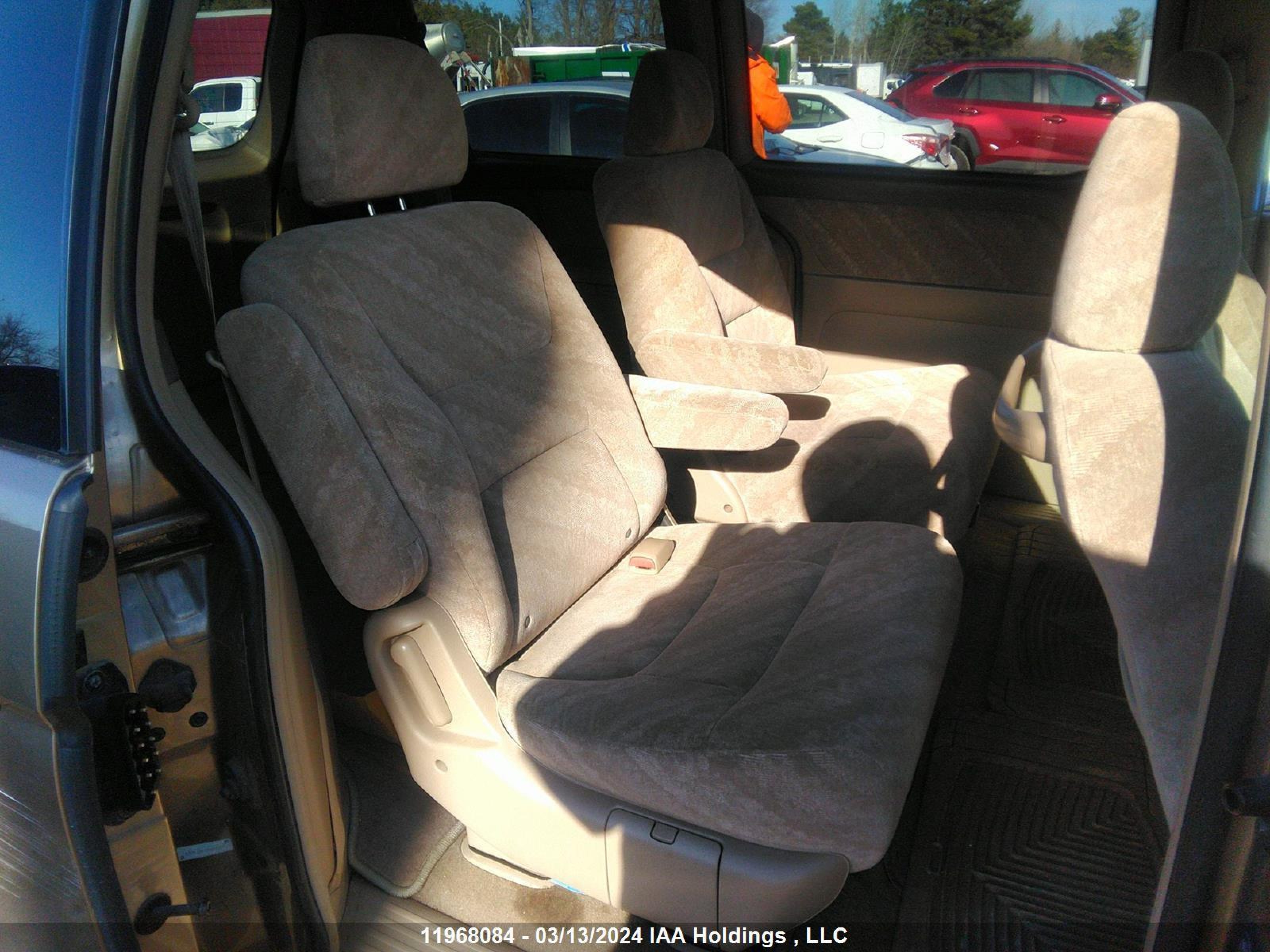 Photo 7 VIN: 2HKRL18694H000732 - HONDA ODYSSEY 