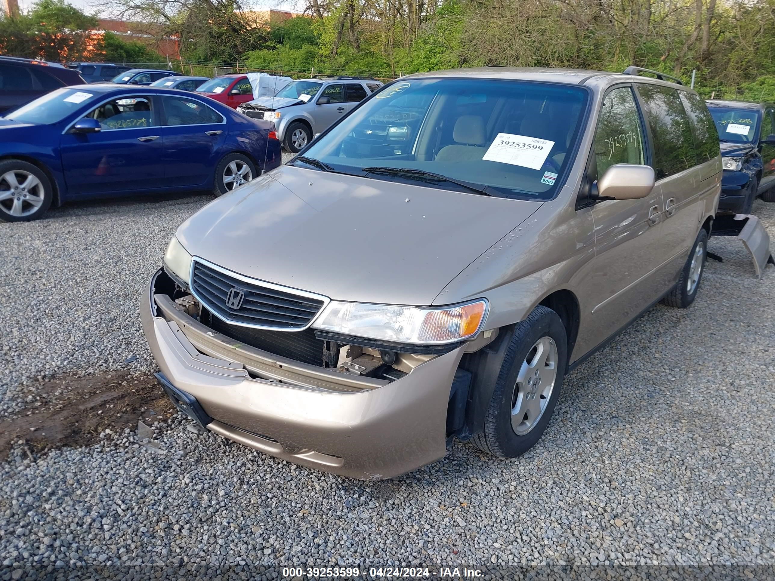 Photo 1 VIN: 2HKRL1869YH572678 - HONDA ODYSSEY 