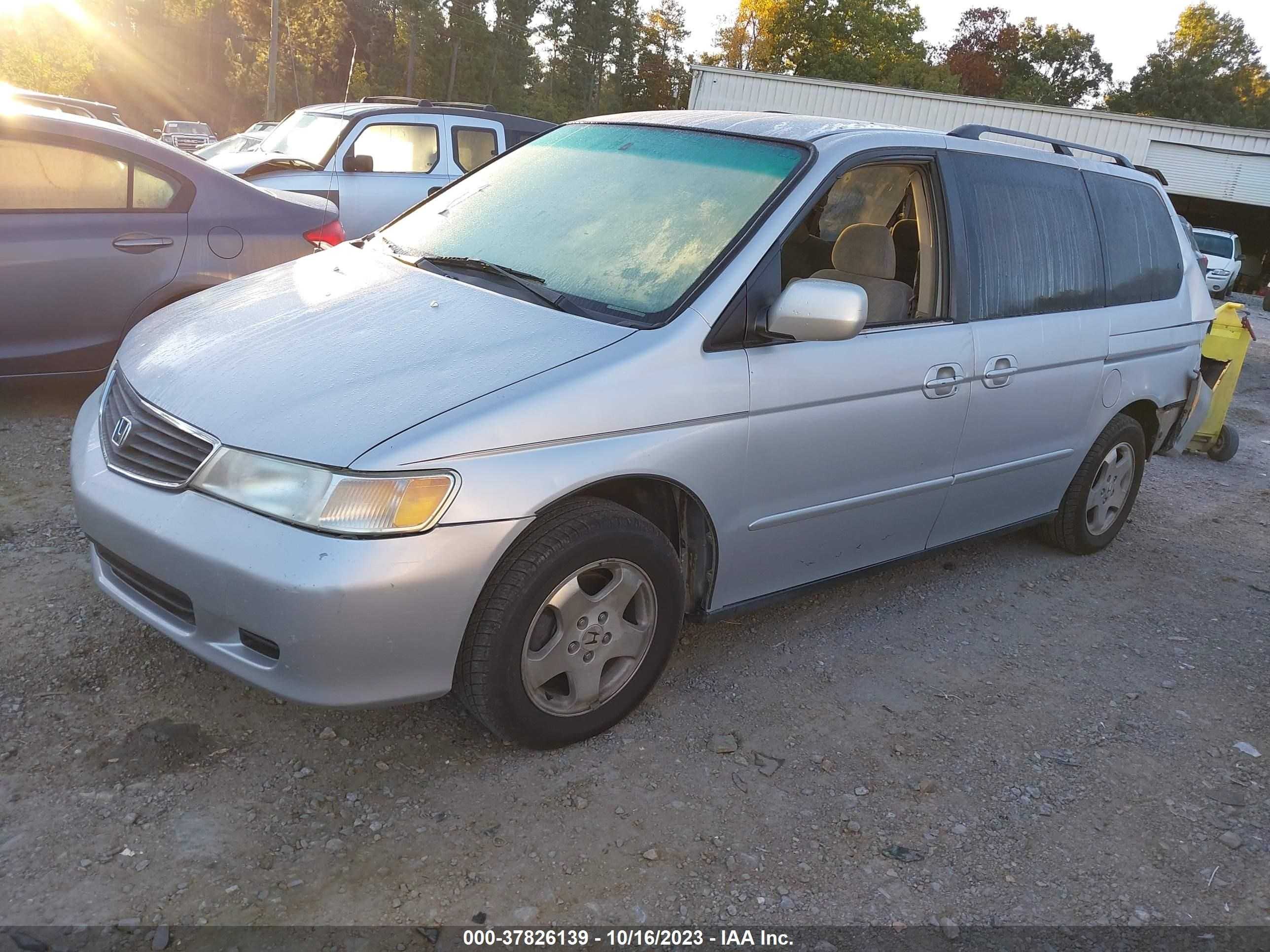 Photo 1 VIN: 2HKRL186X1H577894 - HONDA ODYSSEY 