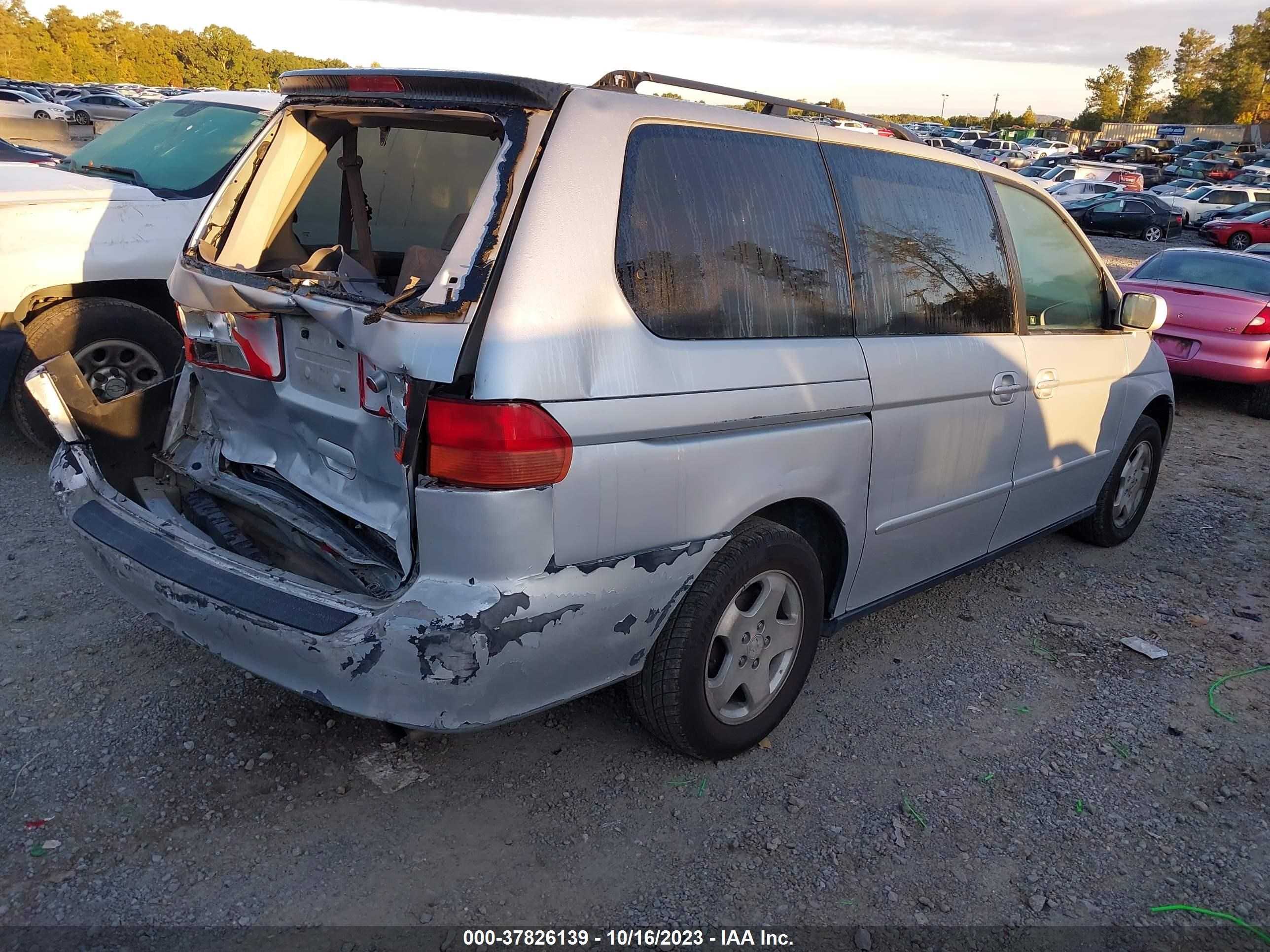 Photo 3 VIN: 2HKRL186X1H577894 - HONDA ODYSSEY 