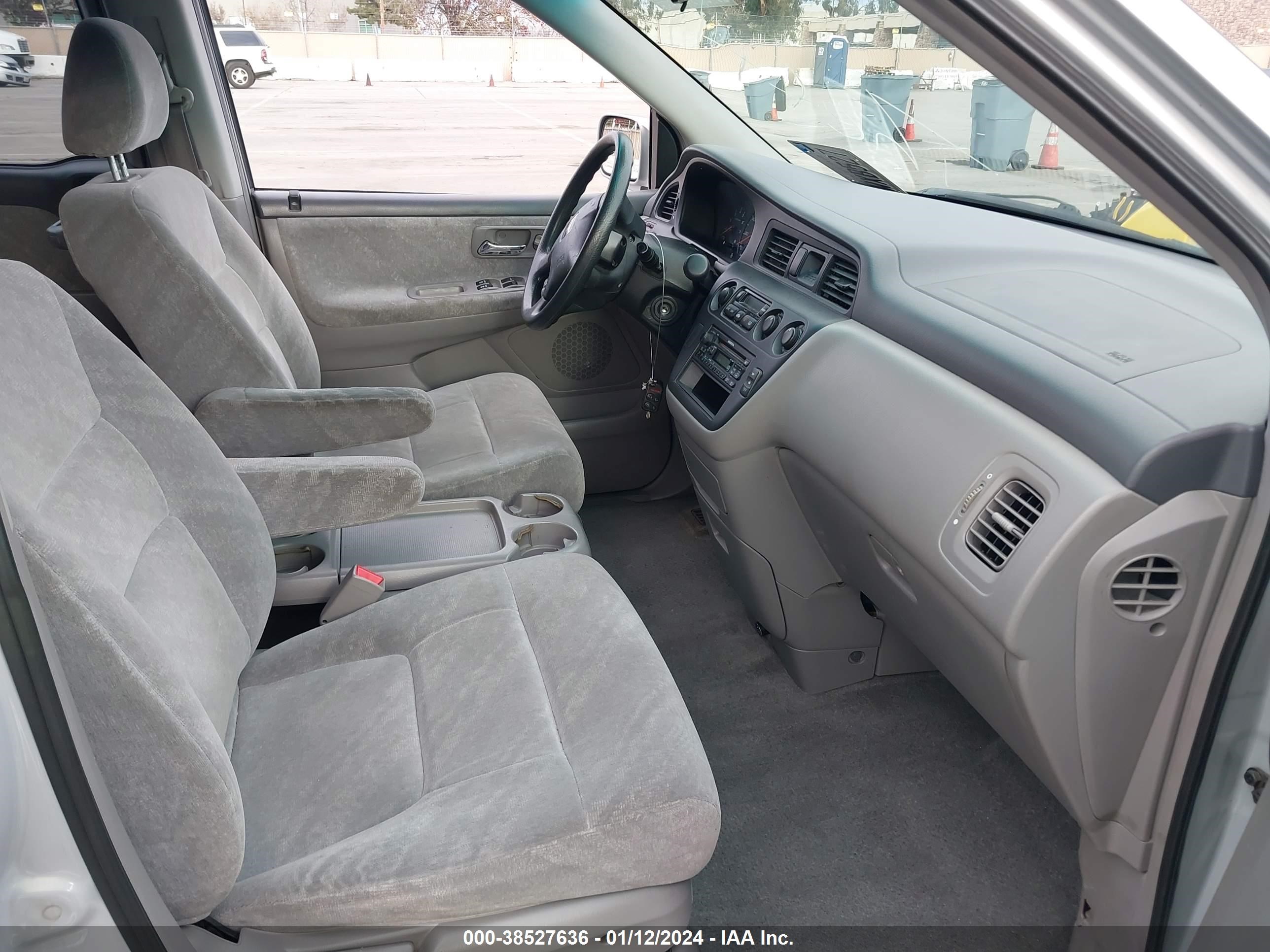 Photo 4 VIN: 2HKRL186X2H570784 - HONDA ODYSSEY 