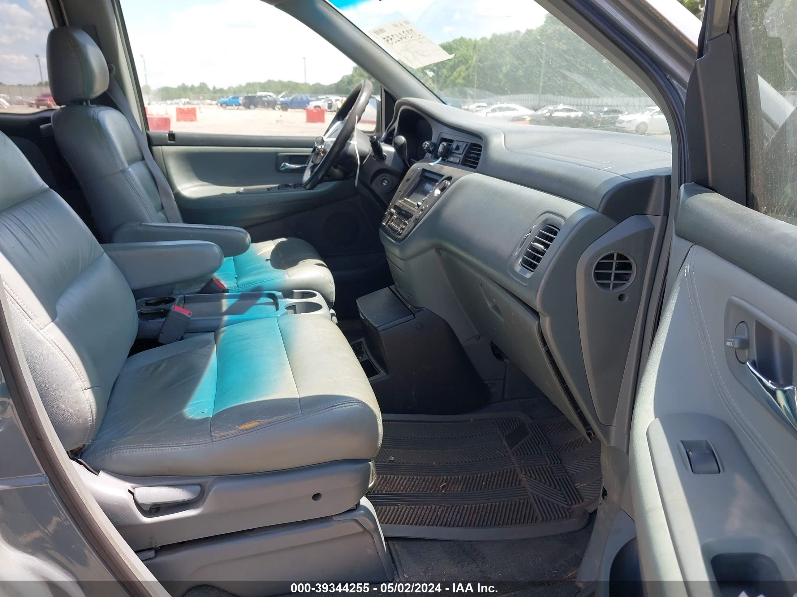 Photo 4 VIN: 2HKRL18701H607011 - HONDA ODYSSEY 