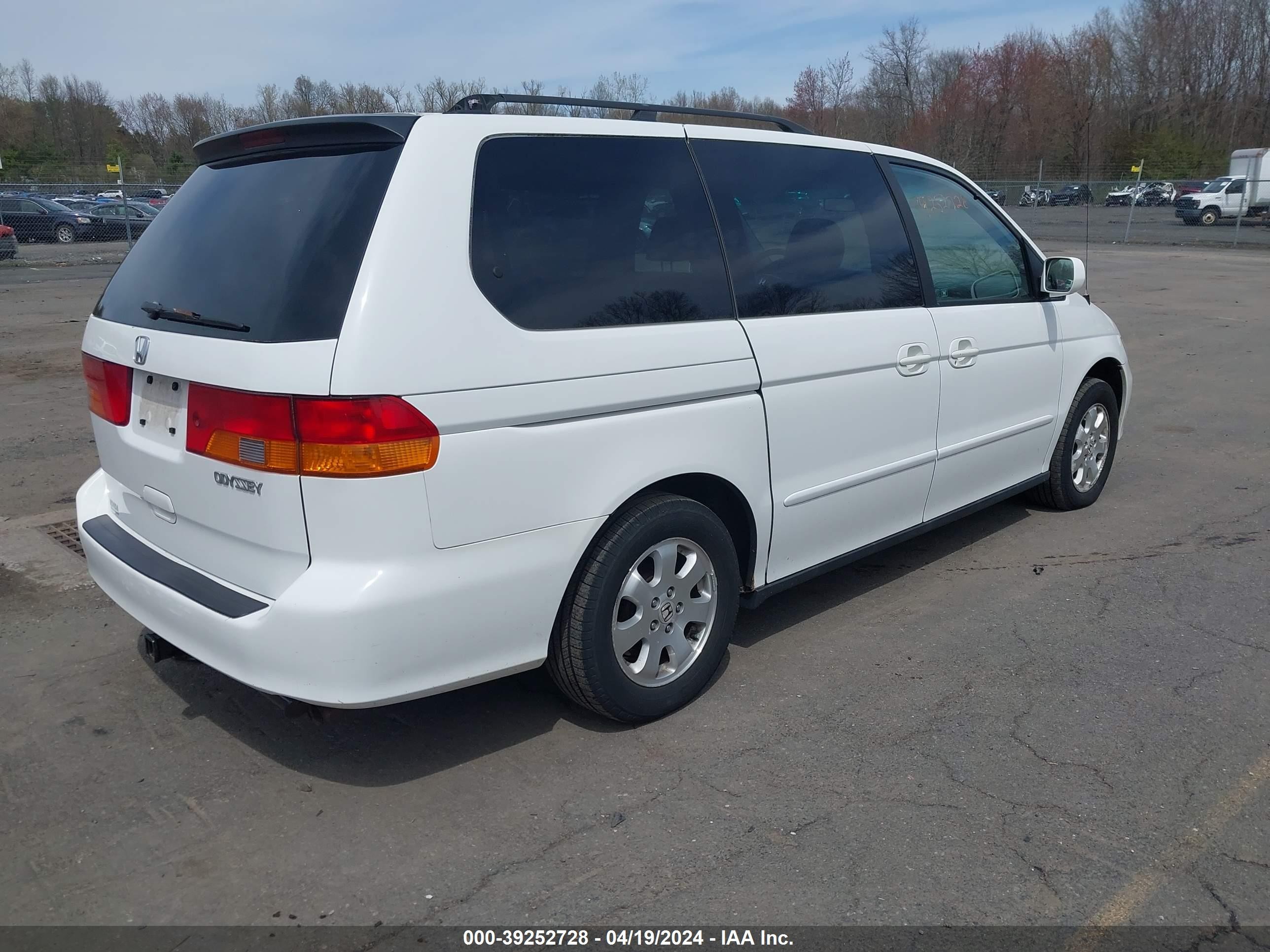 Photo 3 VIN: 2HKRL18762H534308 - HONDA ODYSSEY 