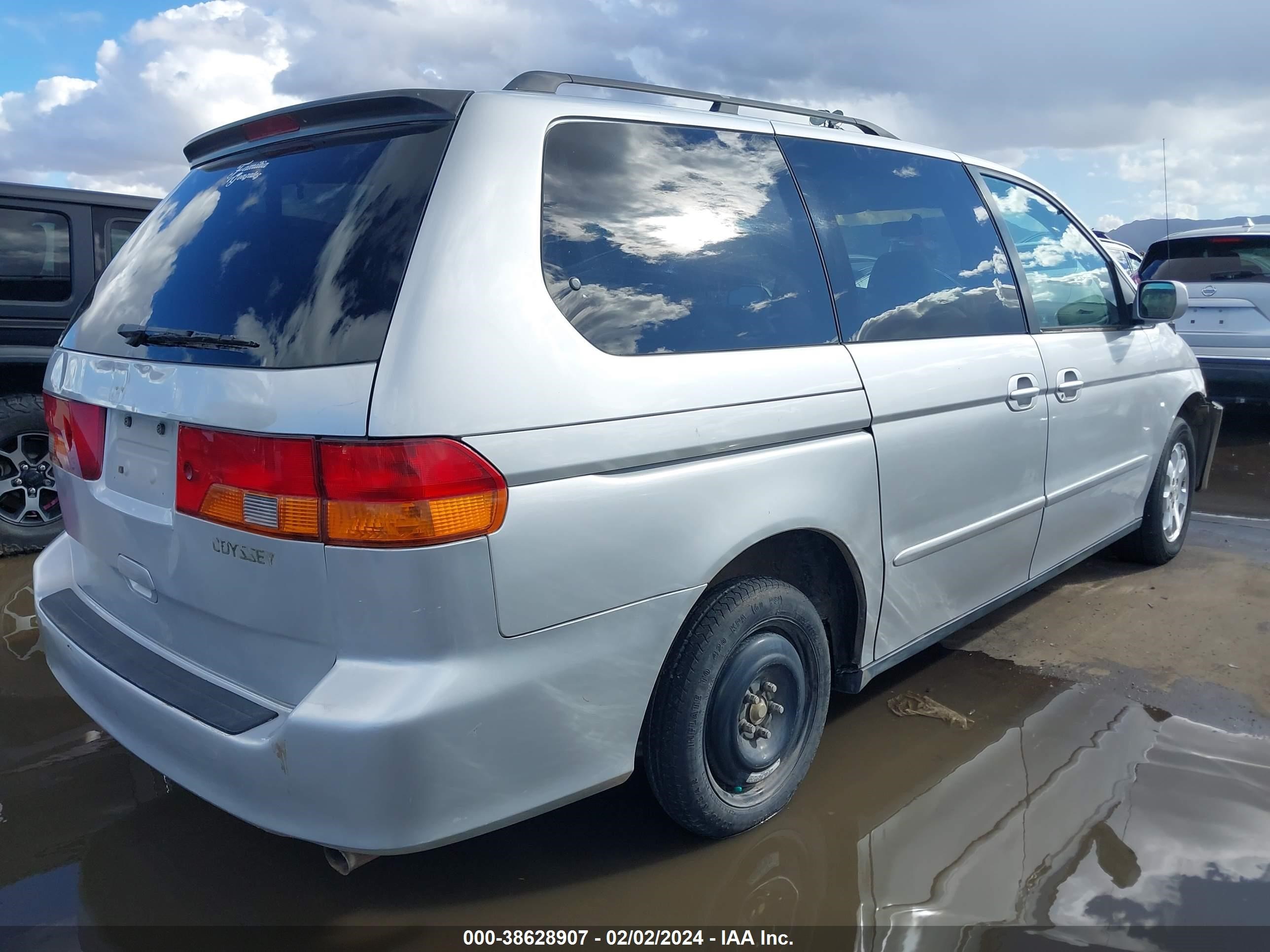 Photo 3 VIN: 2HKRL18982H521593 - HONDA ODYSSEY 