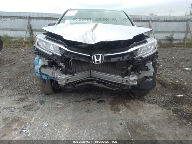 Photo 5 VIN: 2HKRM3H31GH537372 - HONDA CR-V 