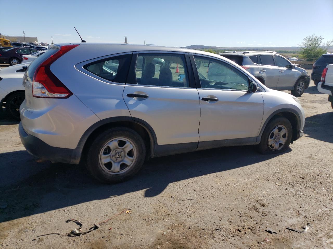 Photo 2 VIN: 2HKRM3H37CH502717 - HONDA CR-V 