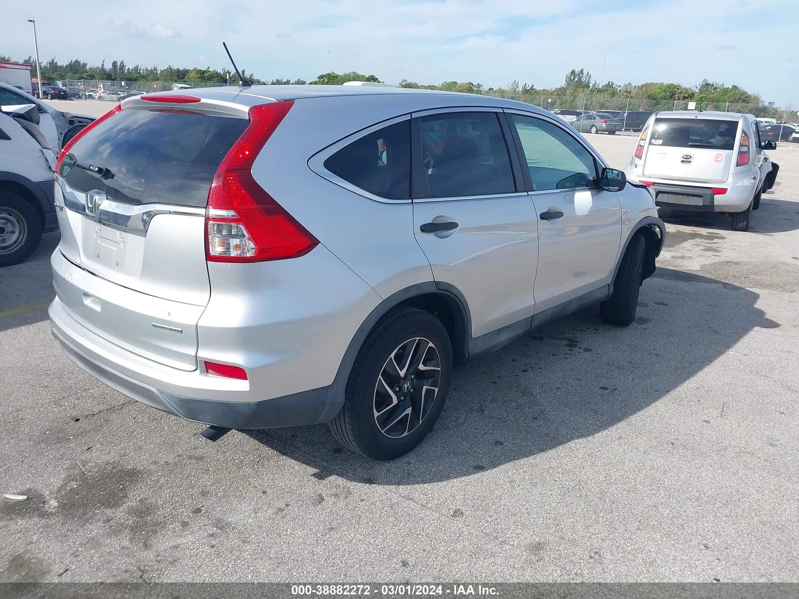 Photo 3 VIN: 2HKRM3H43GH510473 - HONDA CR-V 