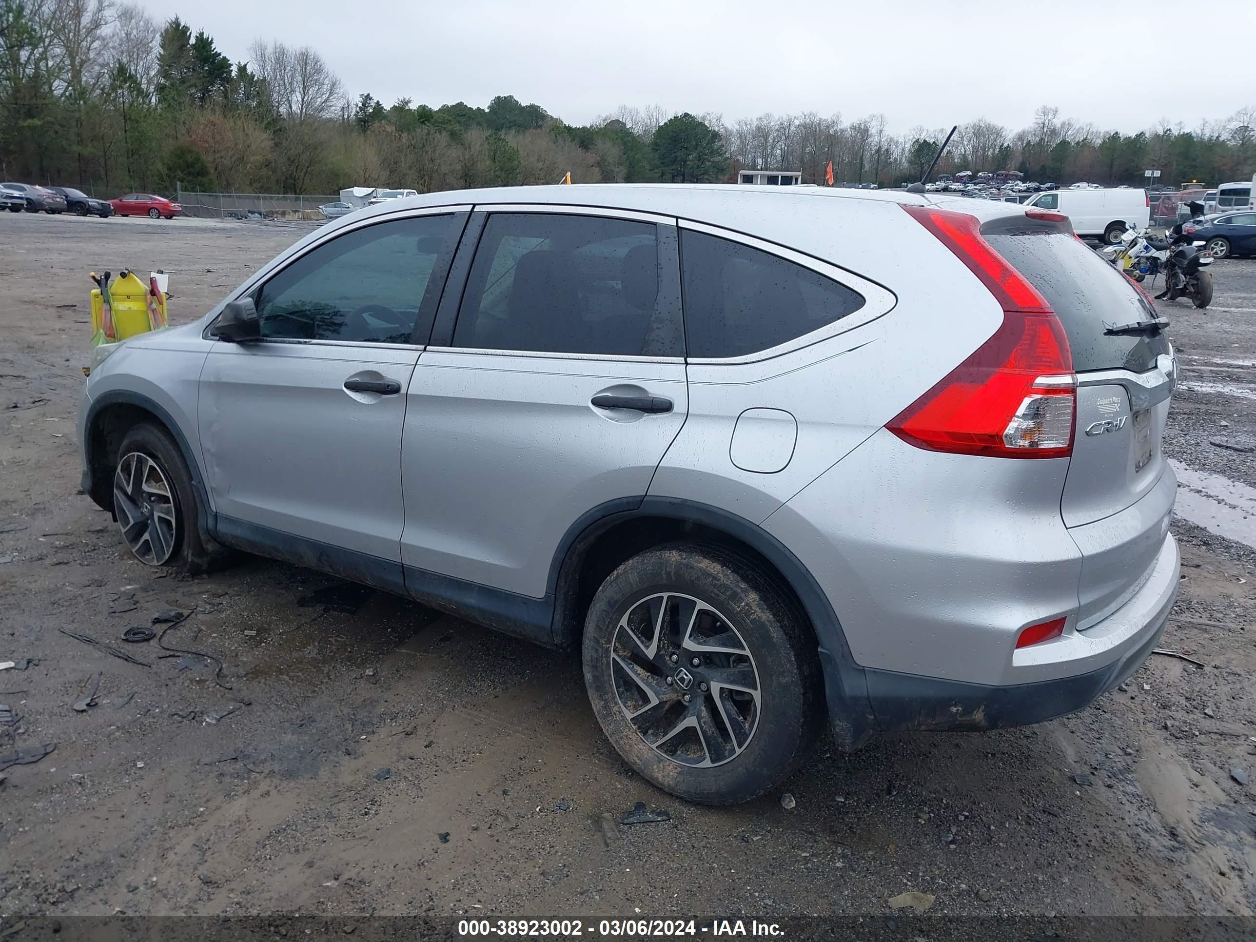 Photo 2 VIN: 2HKRM3H47GH534582 - HONDA CR-V 