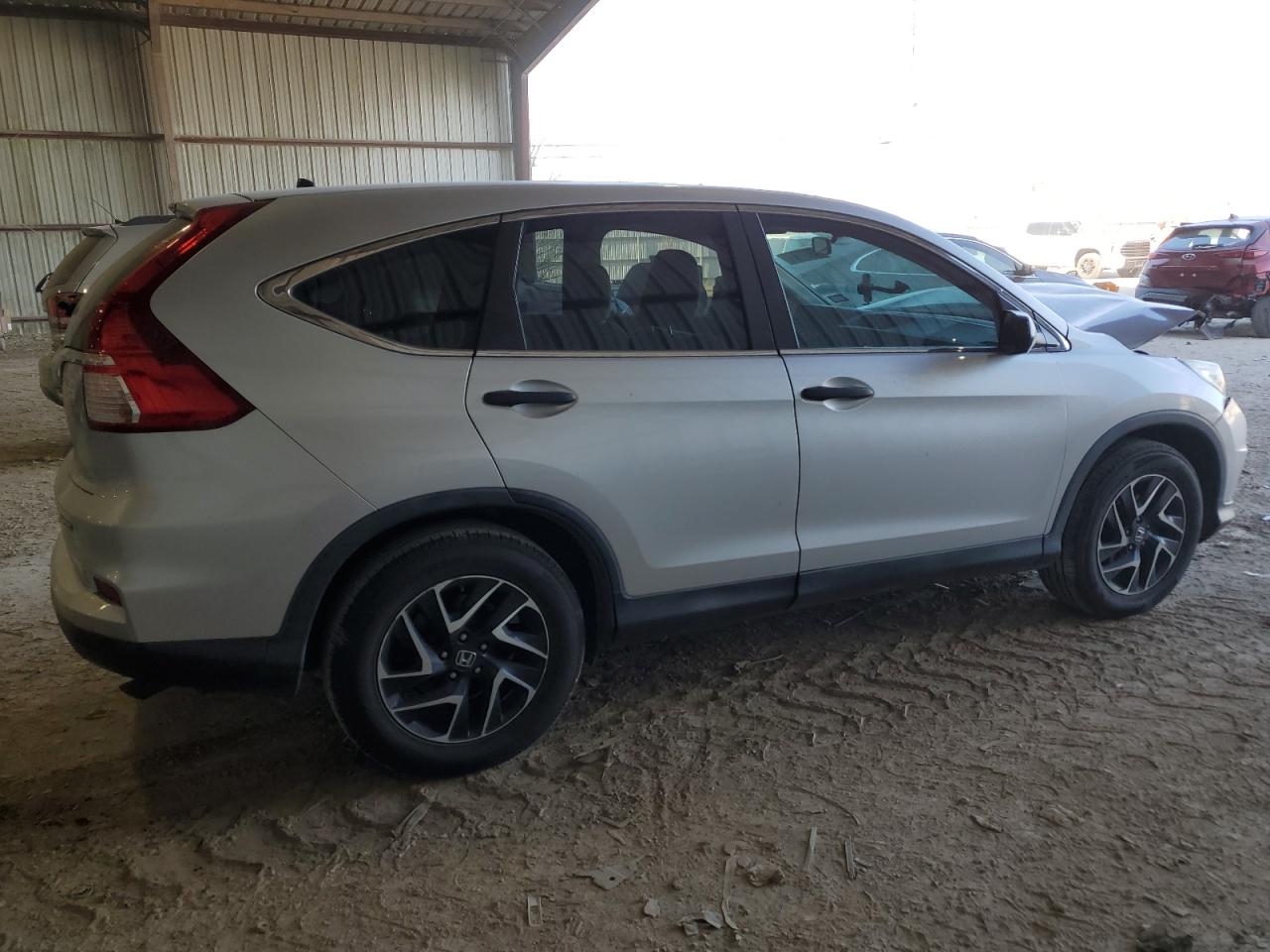 Photo 2 VIN: 2HKRM3H4XGH555345 - HONDA CR-V 