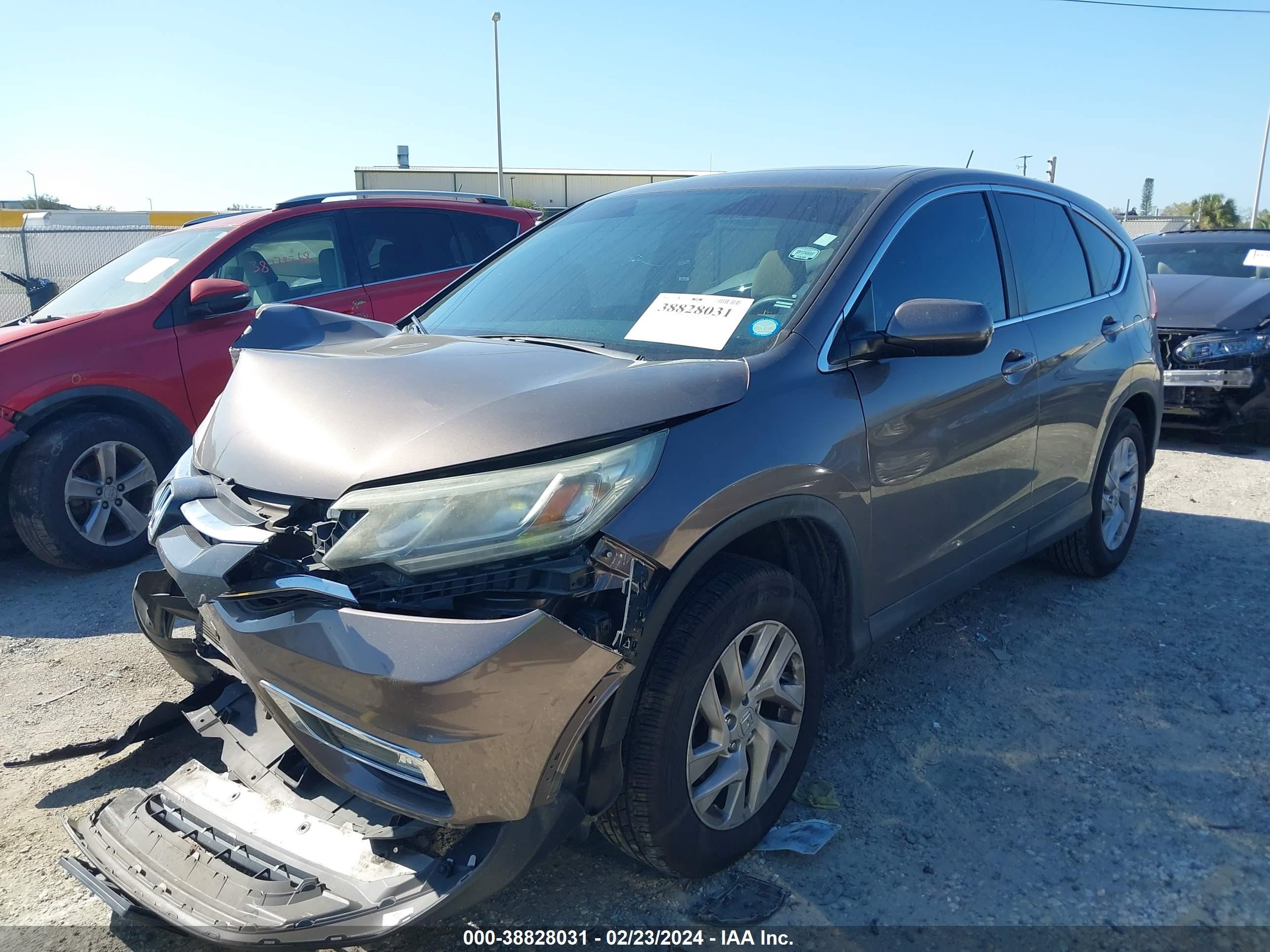 Photo 1 VIN: 2HKRM3H53FH518080 - HONDA CR-V 