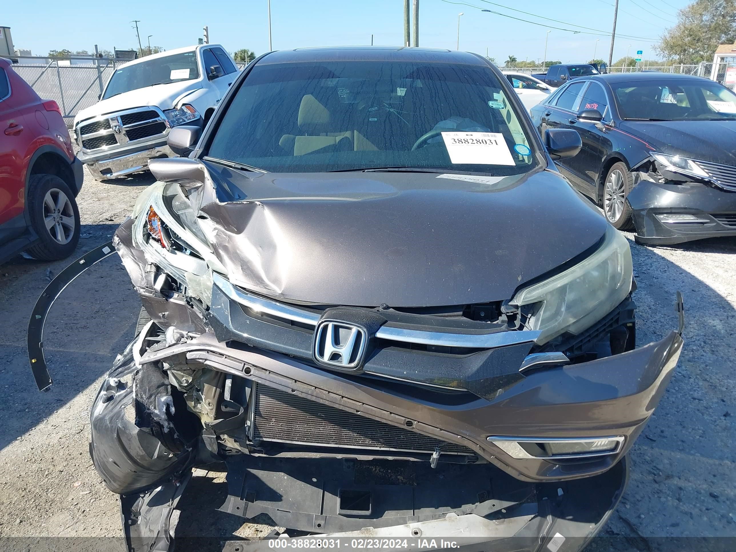 Photo 11 VIN: 2HKRM3H53FH518080 - HONDA CR-V 