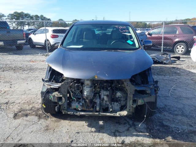 Photo 5 VIN: 2HKRM3H5XGH521172 - HONDA CR-V 